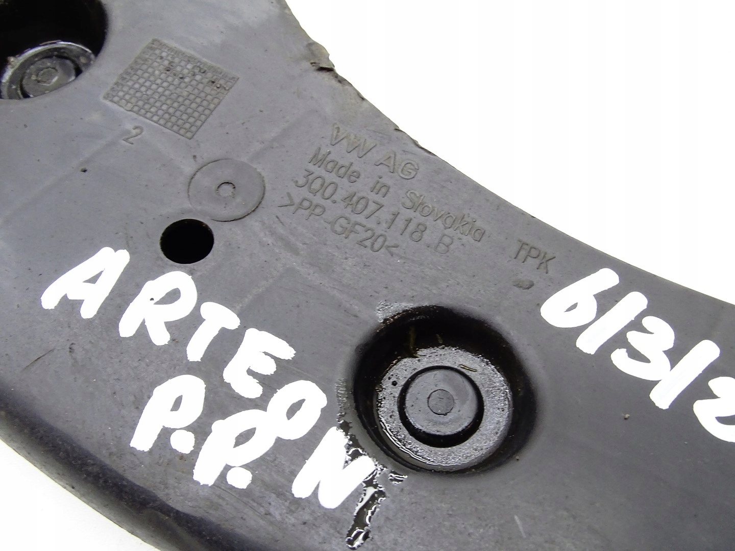 arm right front front VW PASSAT B8 14- 2.0 TDI 3Q0407118B