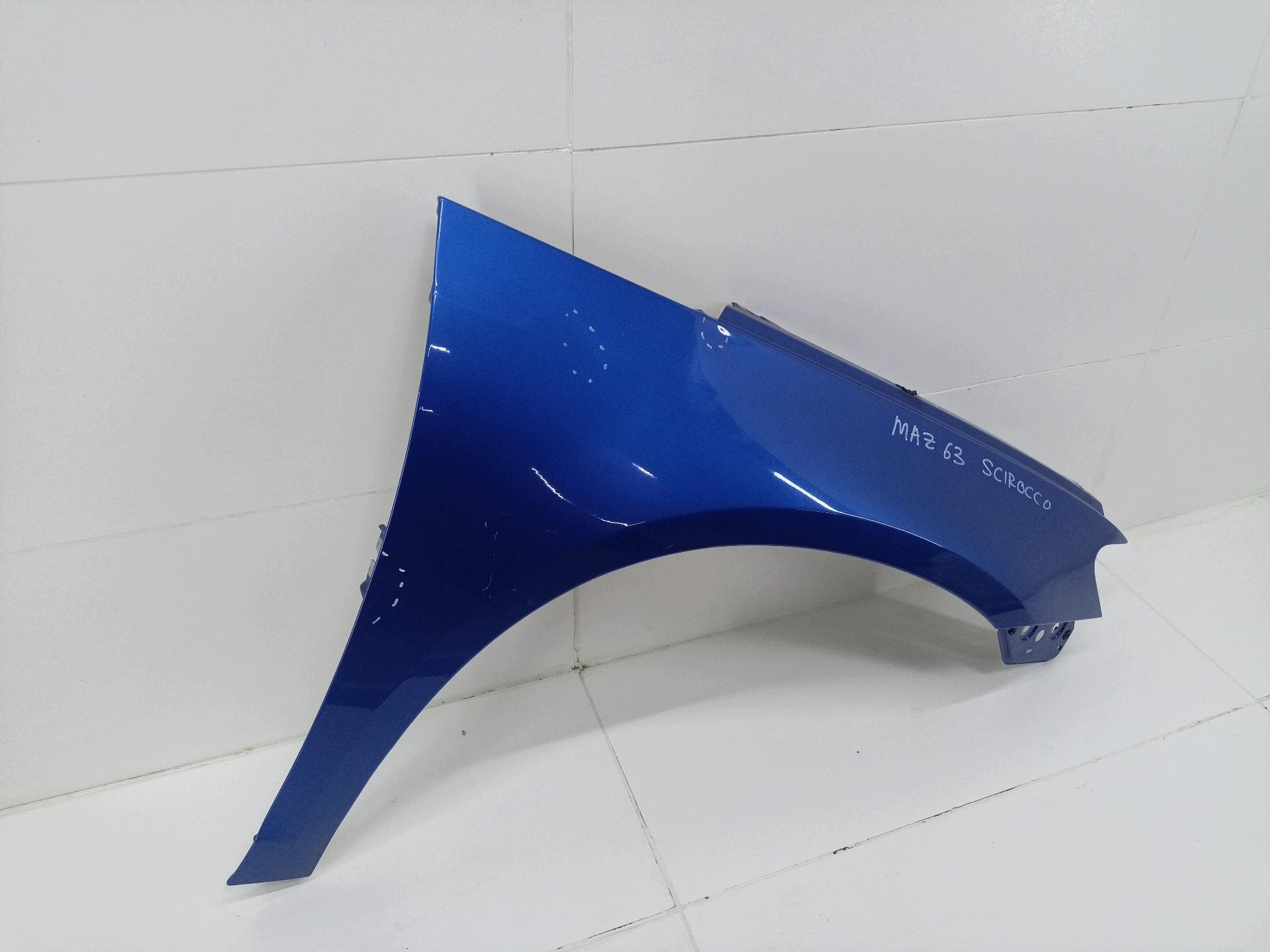 fender front right side Volkswagen Scirocco 3 2009