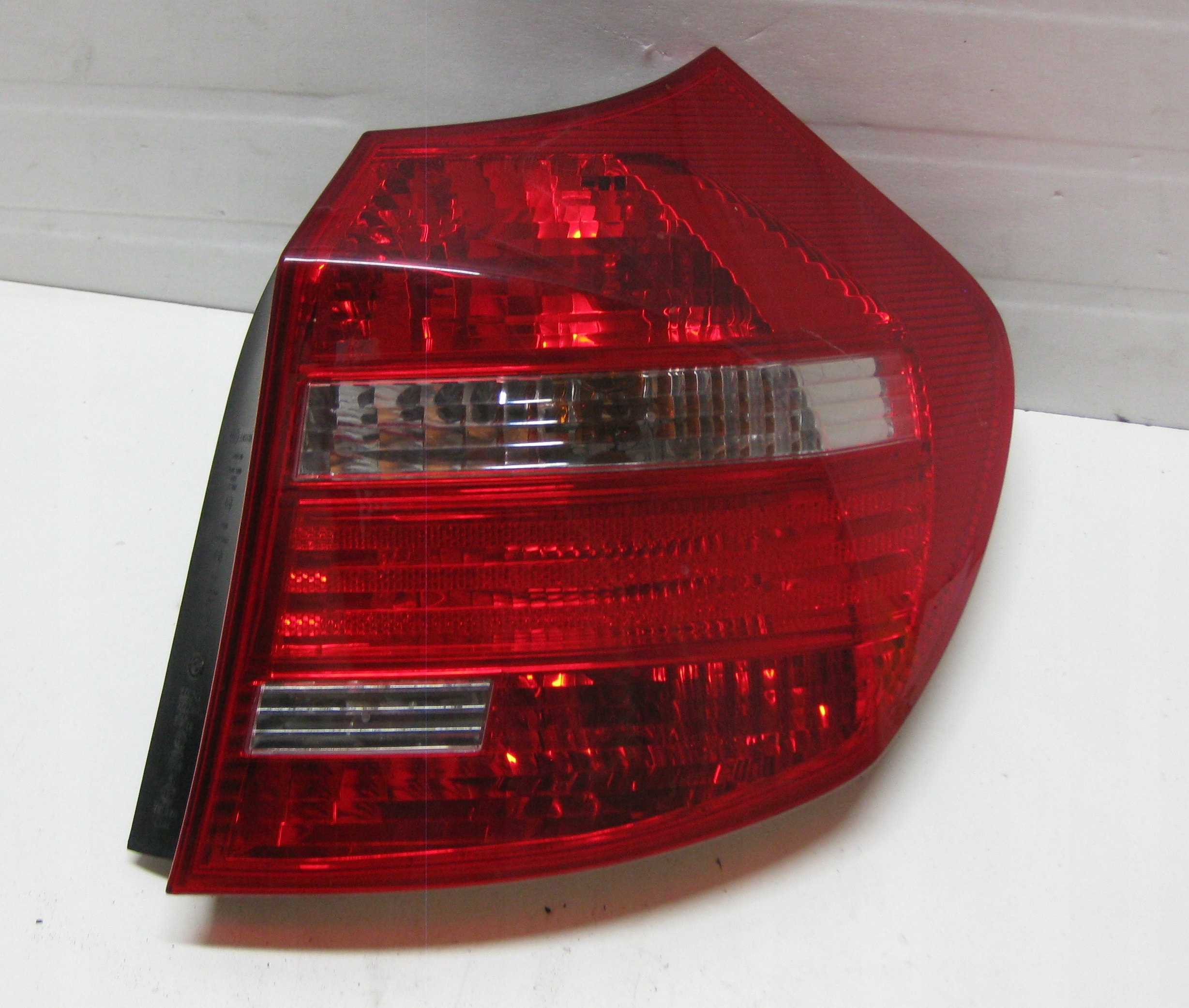 BMW E87 08R light rear part rear right 7164956