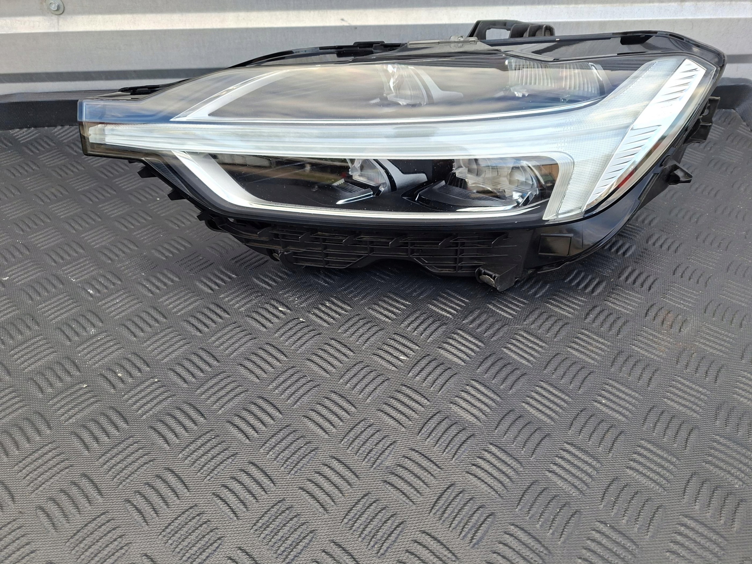 light front left front left FULL LED 31420419 ANGLIK VOLVO XC60 II