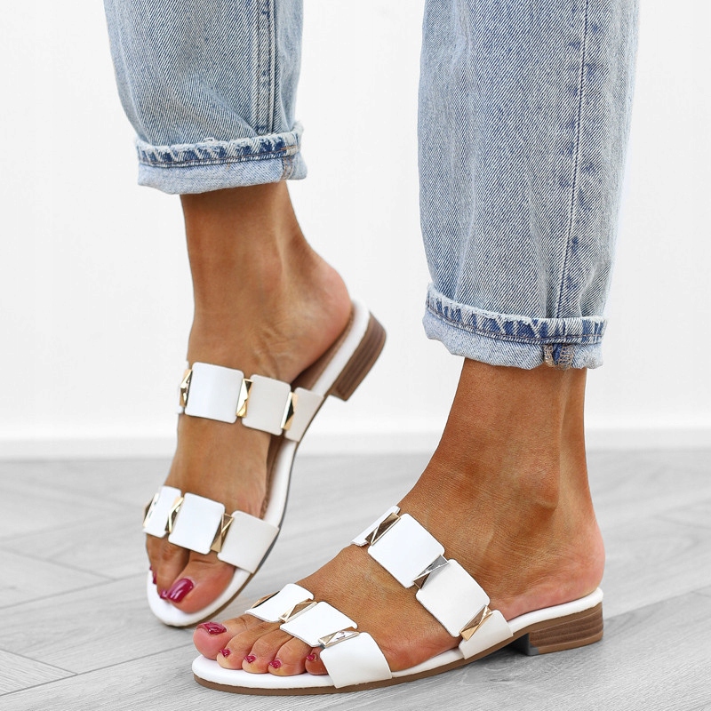 Białe klapki damskie lekkie eleganckie sandały BG138 r.40 Kolor biały