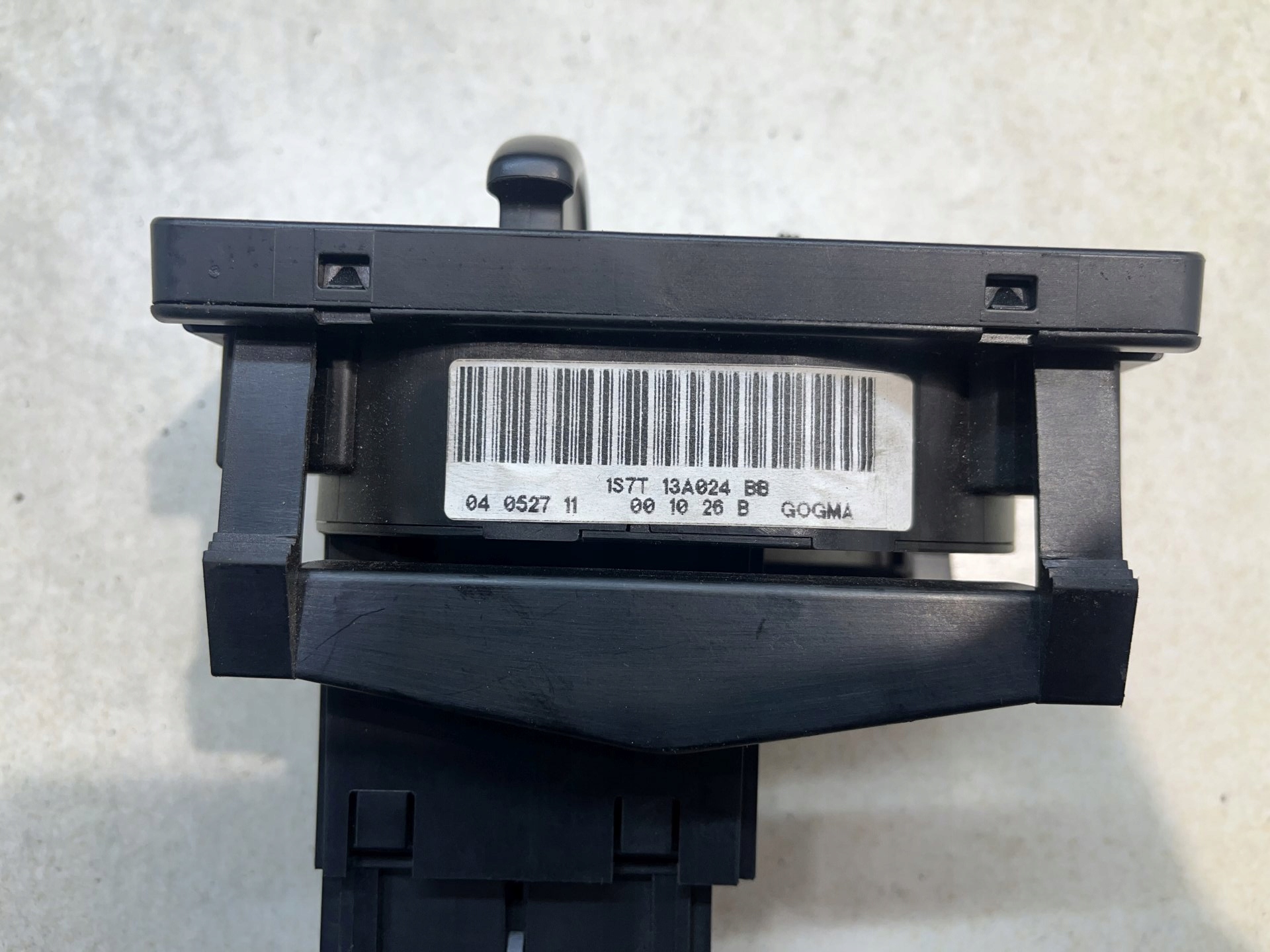 light switch FORD MONDEO MKIII 2.0 16V 1S7T13A024BB