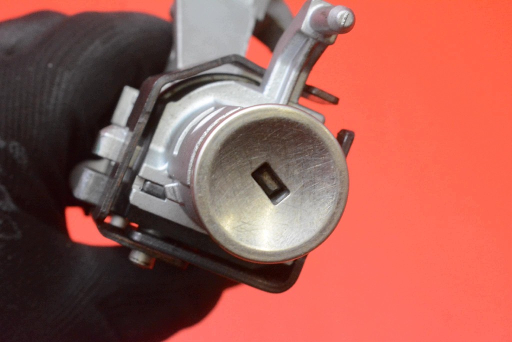 ignition key 20939745 OPEL MERIVA B 1.7 CDTI 110 KM 10-14