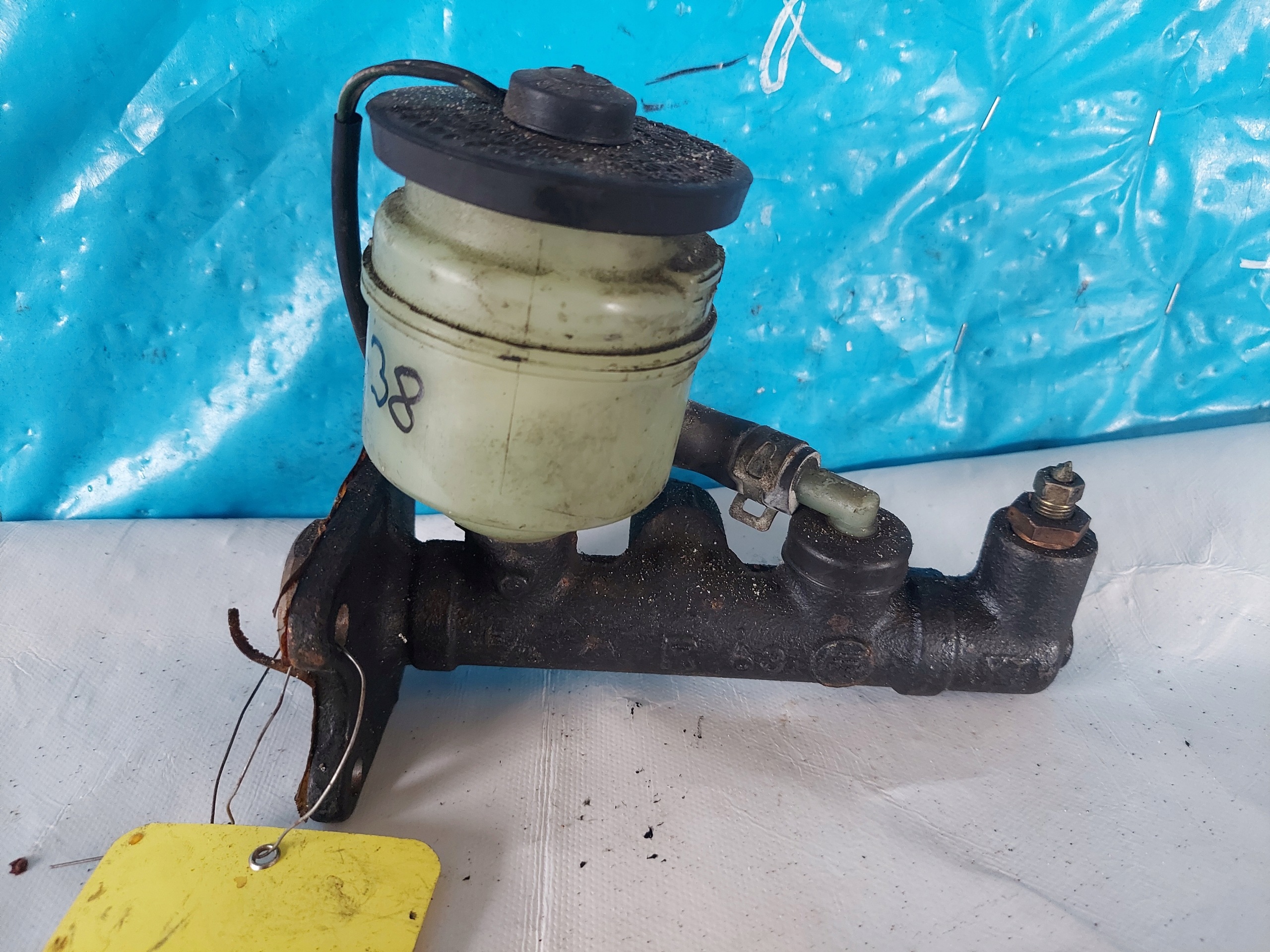 Servofreno TOYOTA 4-RUNNER 2.4 1988 R AISIN