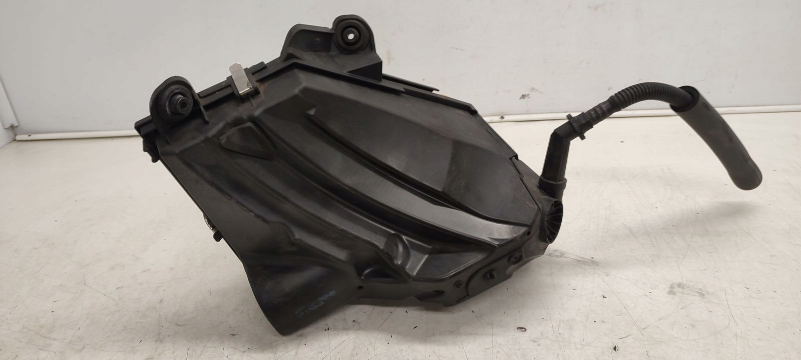 Gehäuse filter luft BMW E91 LIFT 2,0D