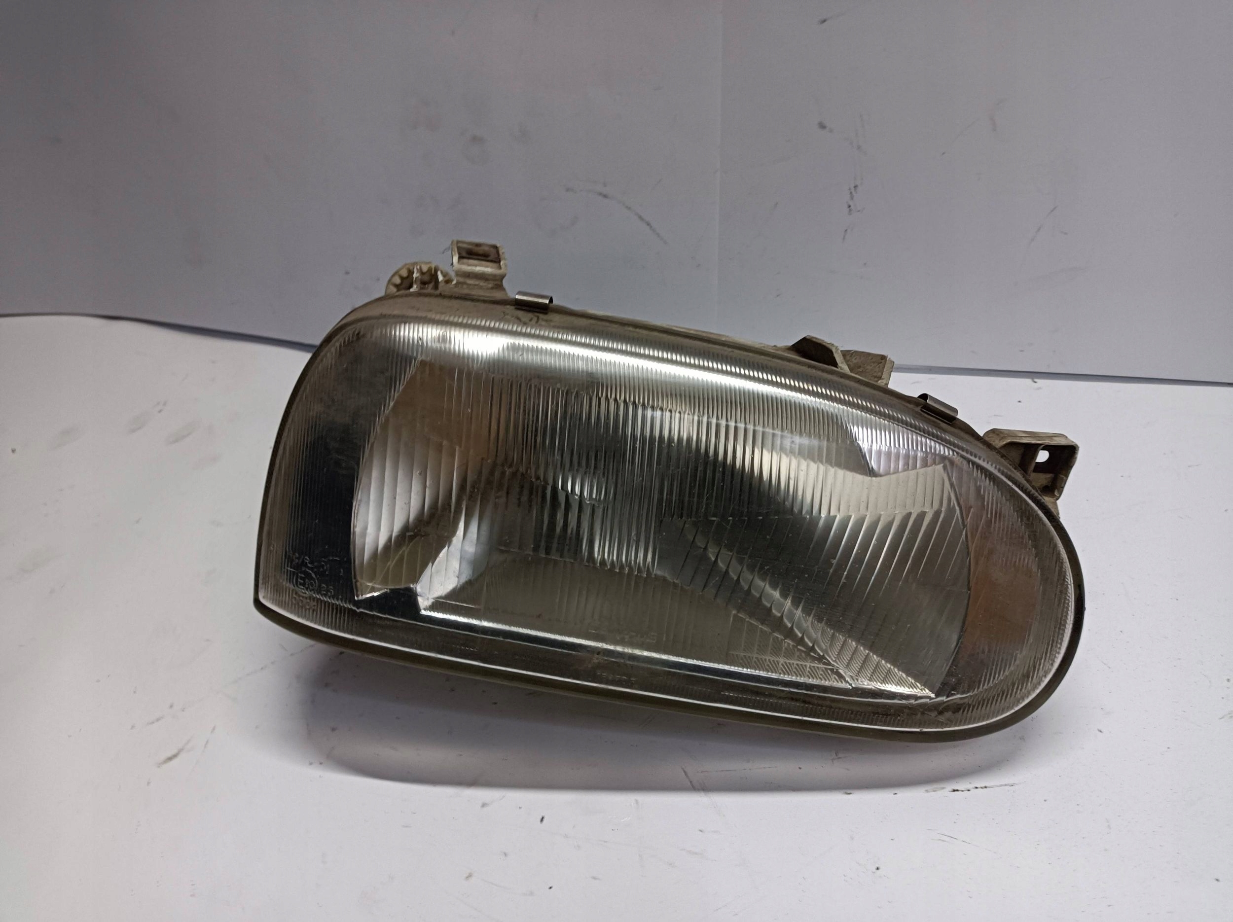 light Reflektor right front Volkswagen Golf III 1992-1997 18474R