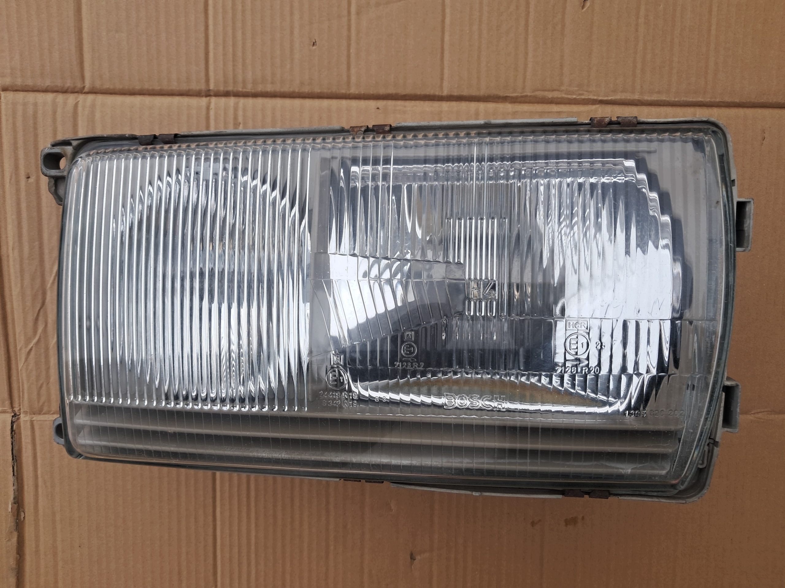 light front left BOSCH MERCEDES W123 1305235050