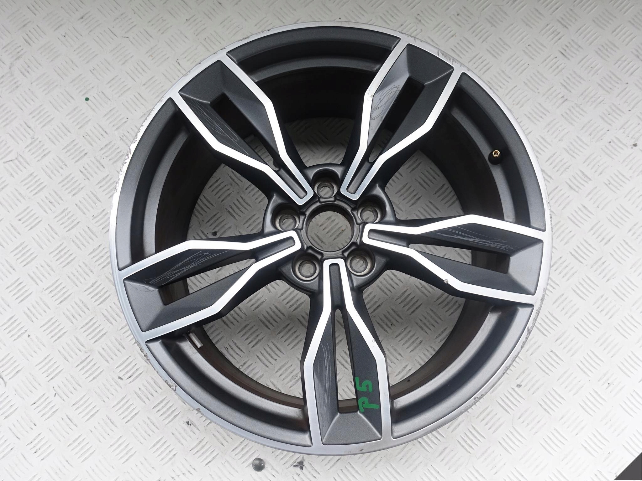 AUDI TT TTS TTRS S-LINE 8S0 disk 9JX19 ET52 5X112