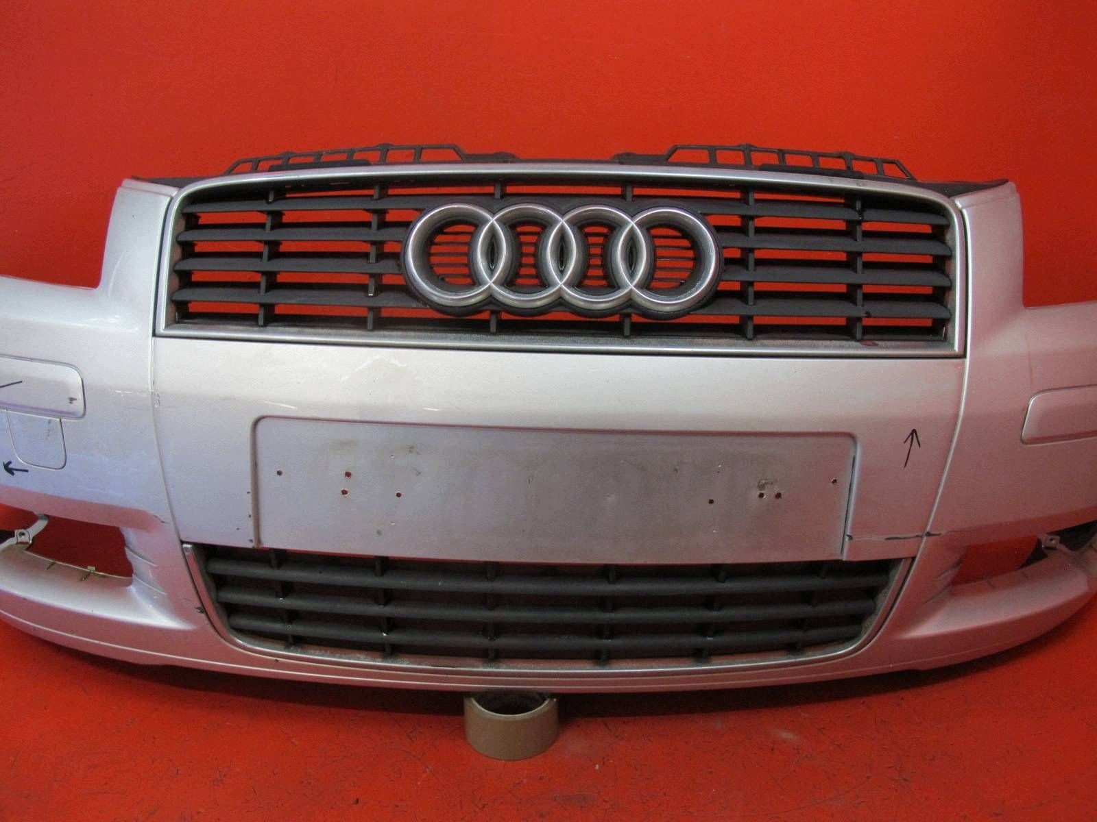 AUDI A3 8P 03- bumper front front SREBRNY LY7W small grill