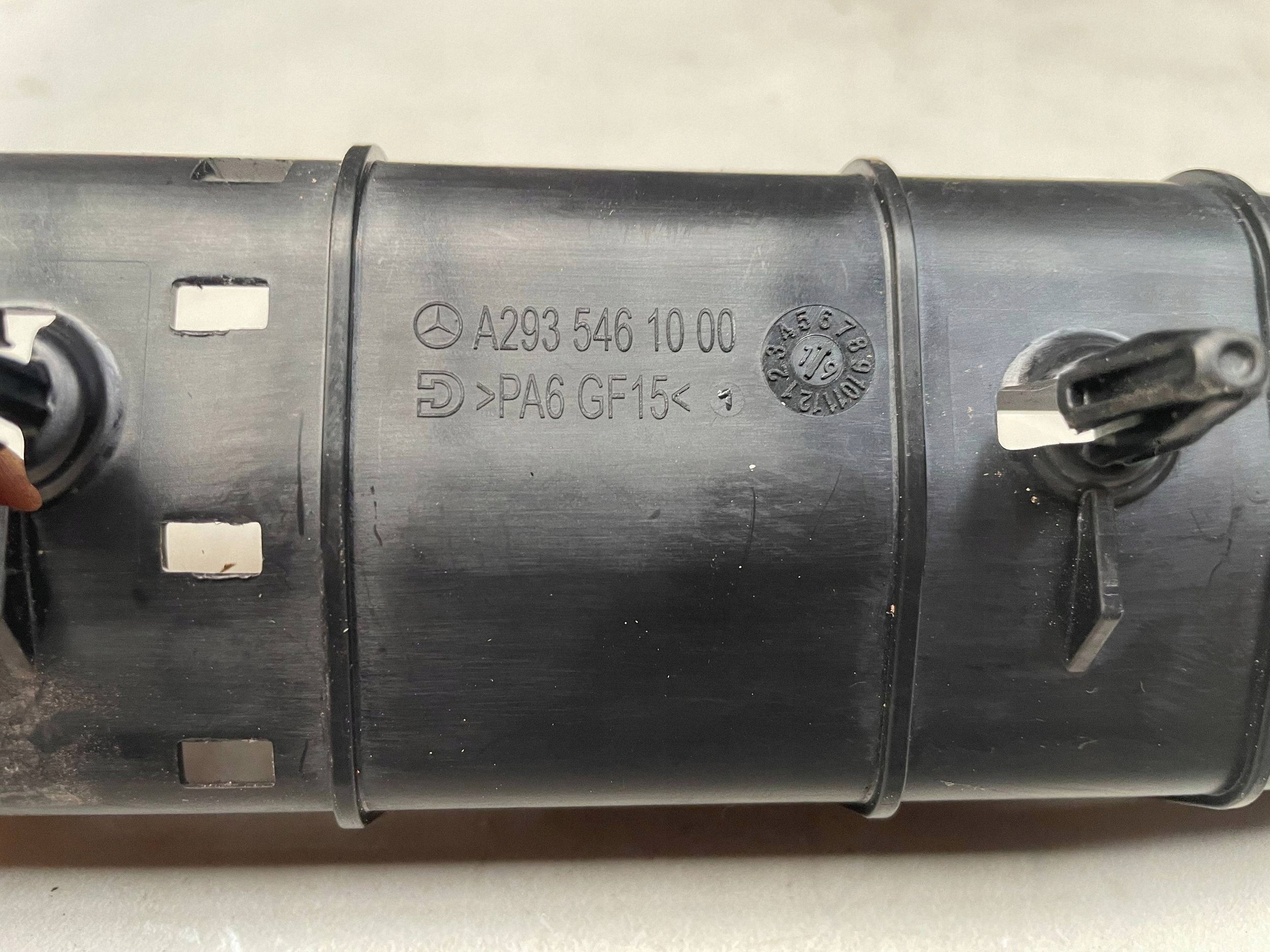 Blende Abdeckung KABLA MERCEDES-BENZ EQC A2935461000 @M