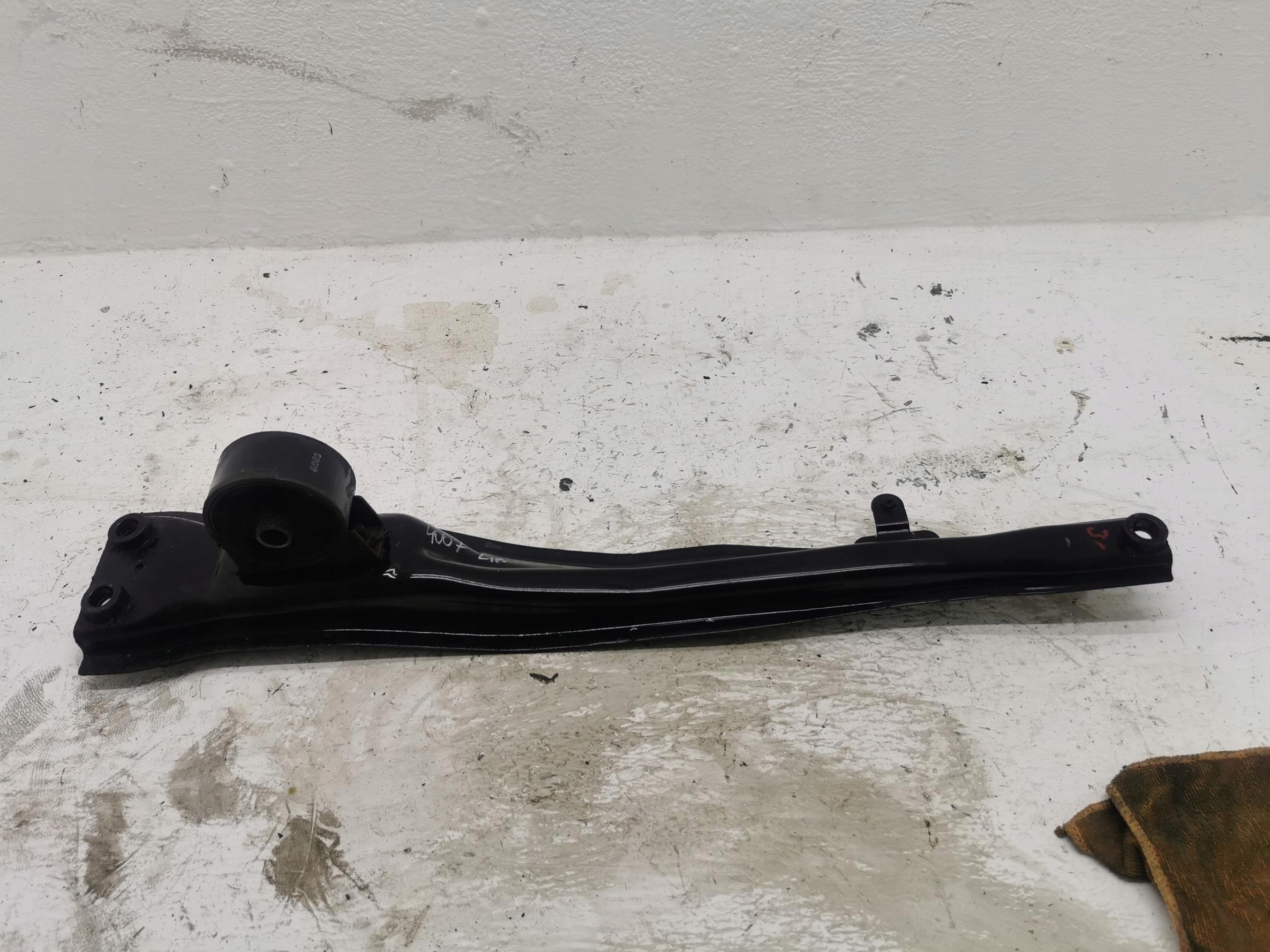 sider wall support PEUGEOT 4007 2.2 HDI 156KM