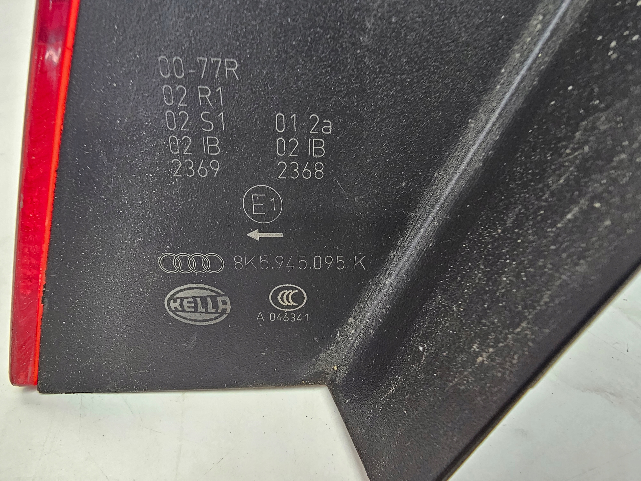 light left rear part W fender AUDI A4 B8 8K5945095K LED