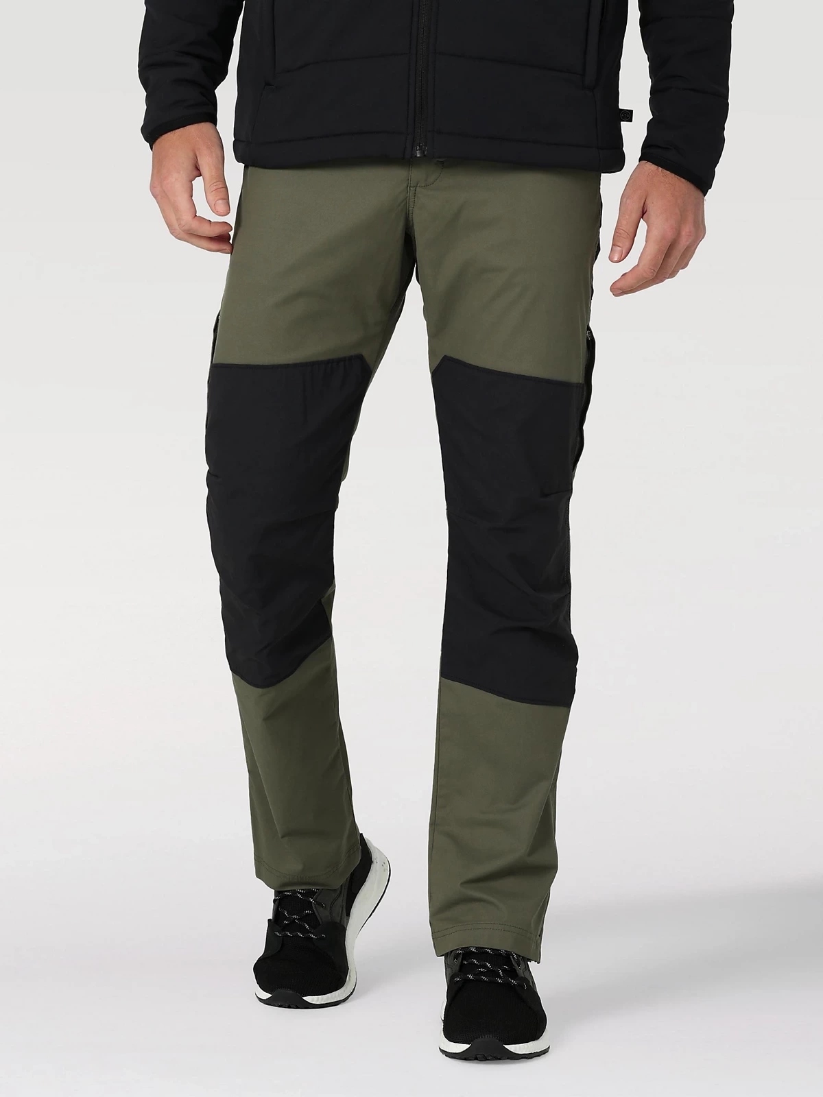 Męskie spodnie proste Wrangler Softshell Pant Olive WC3TAWX45 40/34