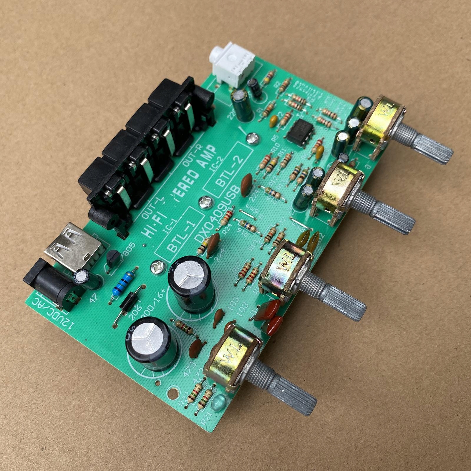 Universal Stereo Subwoofer Amplifiers Module Board Kod producenta Evial-68003096