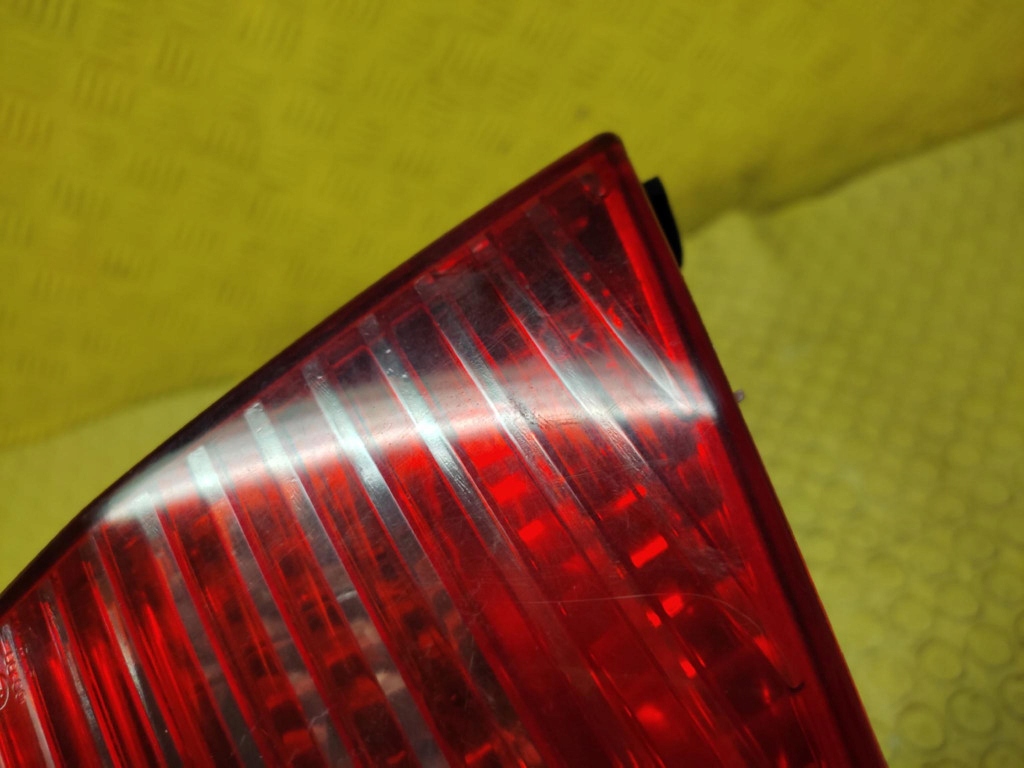 PEUGEOT 607 light left rear part to the bonnet