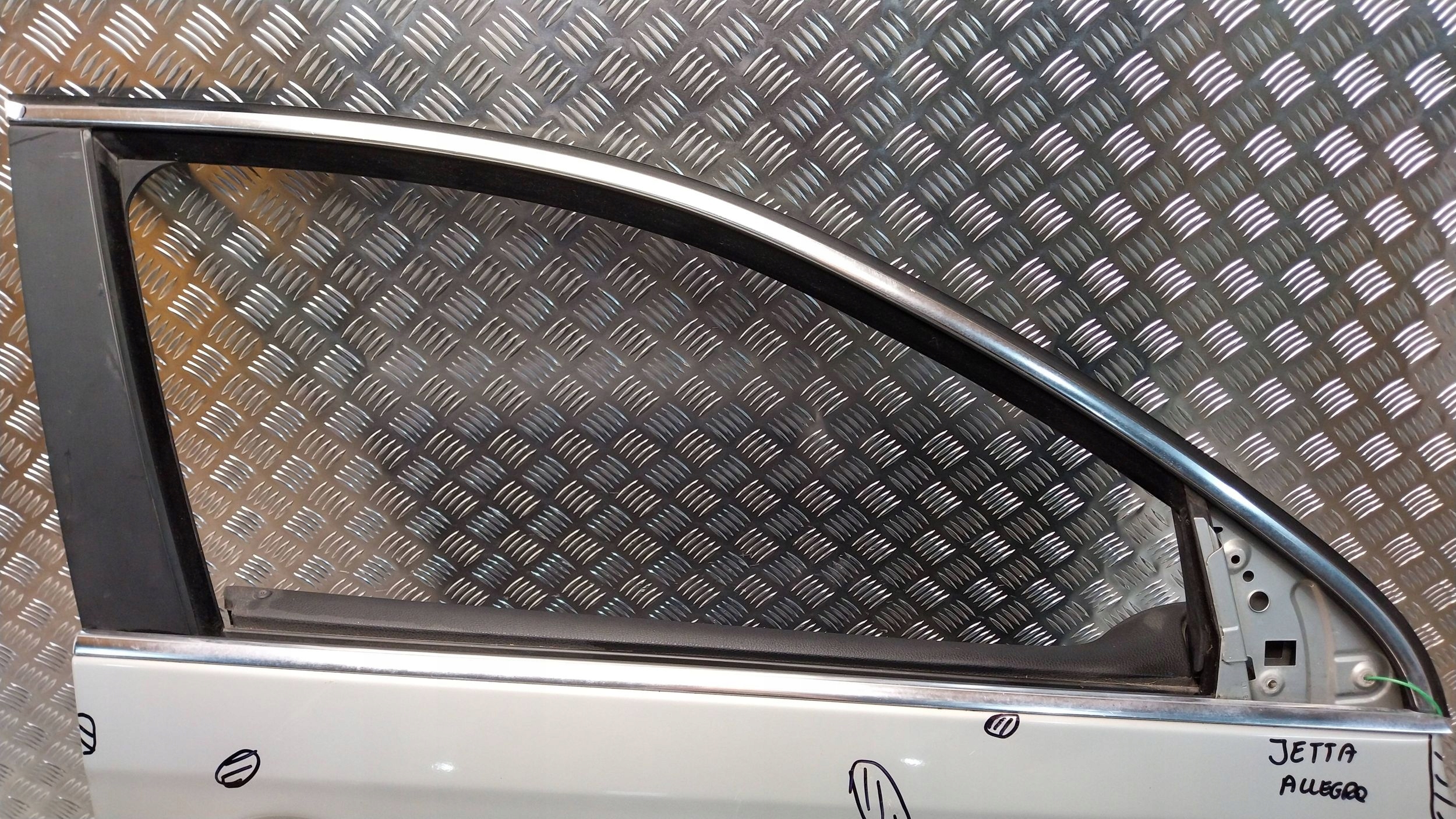 Portière Avant Droit VW JETTA V GOLF KOMBI 05