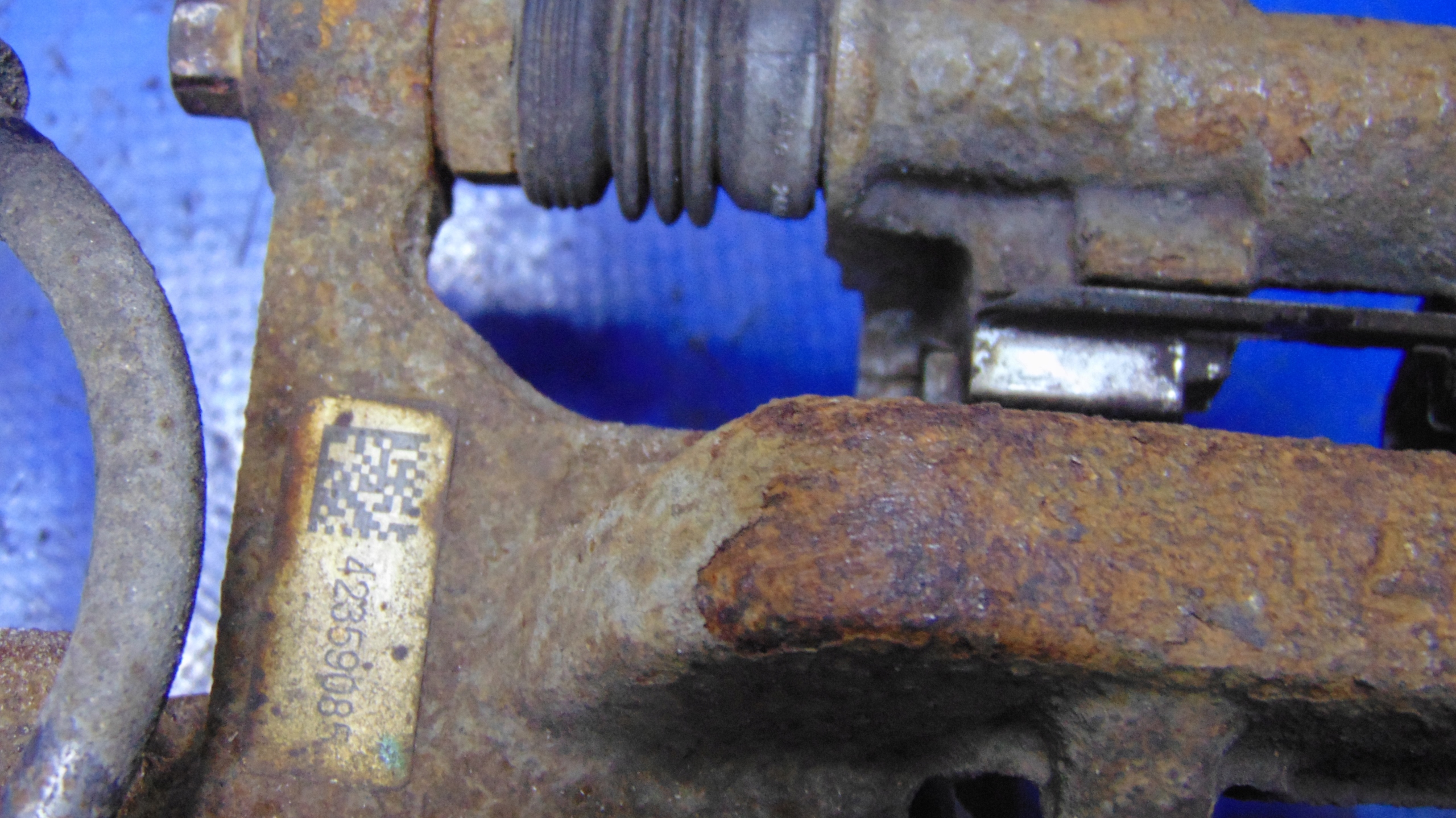 caliper left rear part OPEL MOKKA X 12-20 ROK