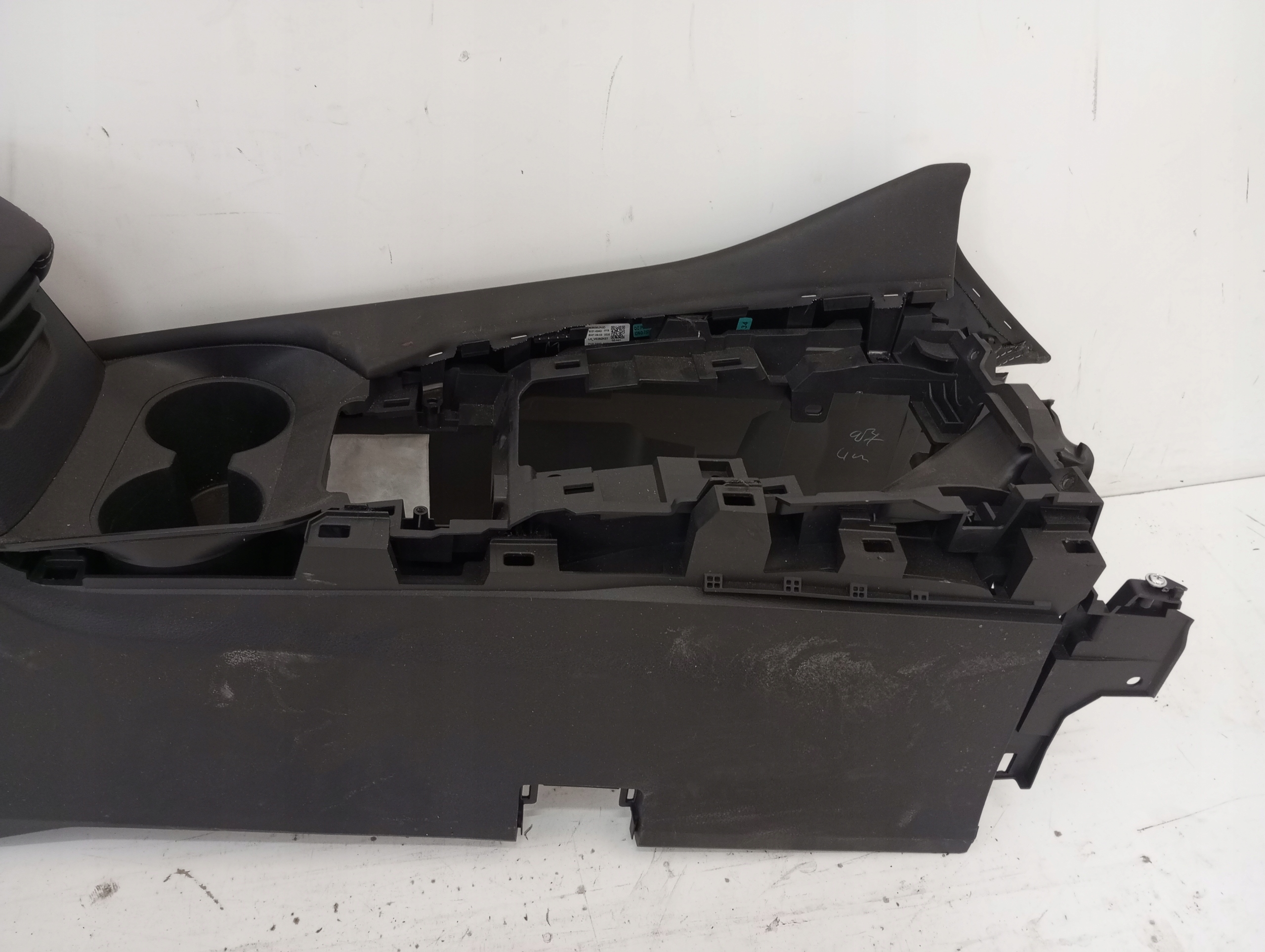bracciolo tunel Nissan Qashqai J12