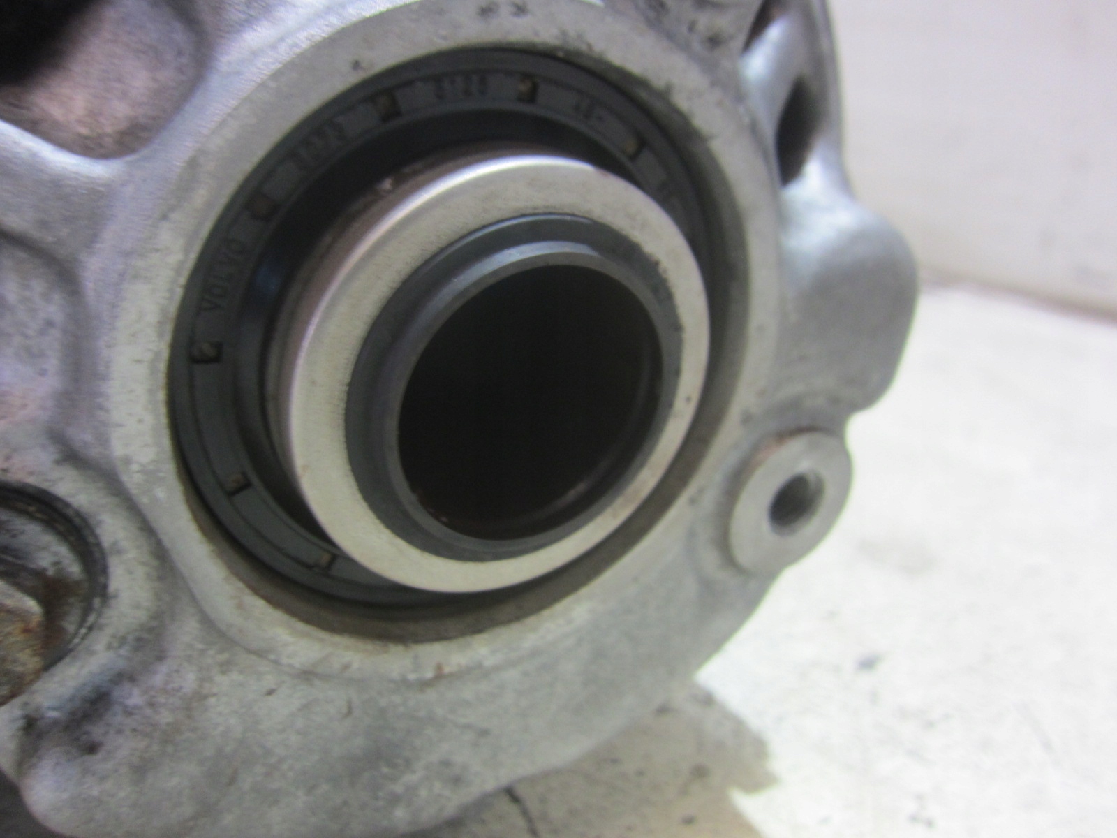 VOLVO XC90 II XC 90 2.0 T6 AWD REDUKTOR gearboxes diff differential front 31492030