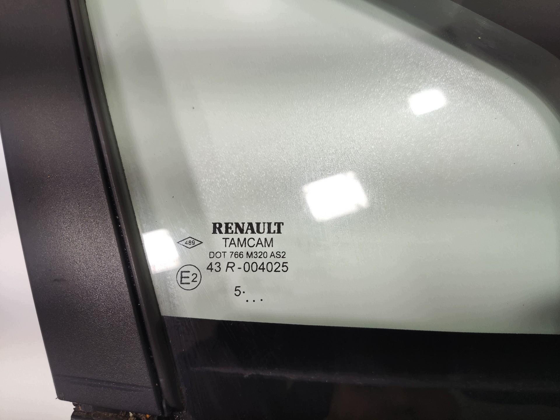 window door right right front TROJKAT RENAULT CLIO IV 2013-2016 802621044R
