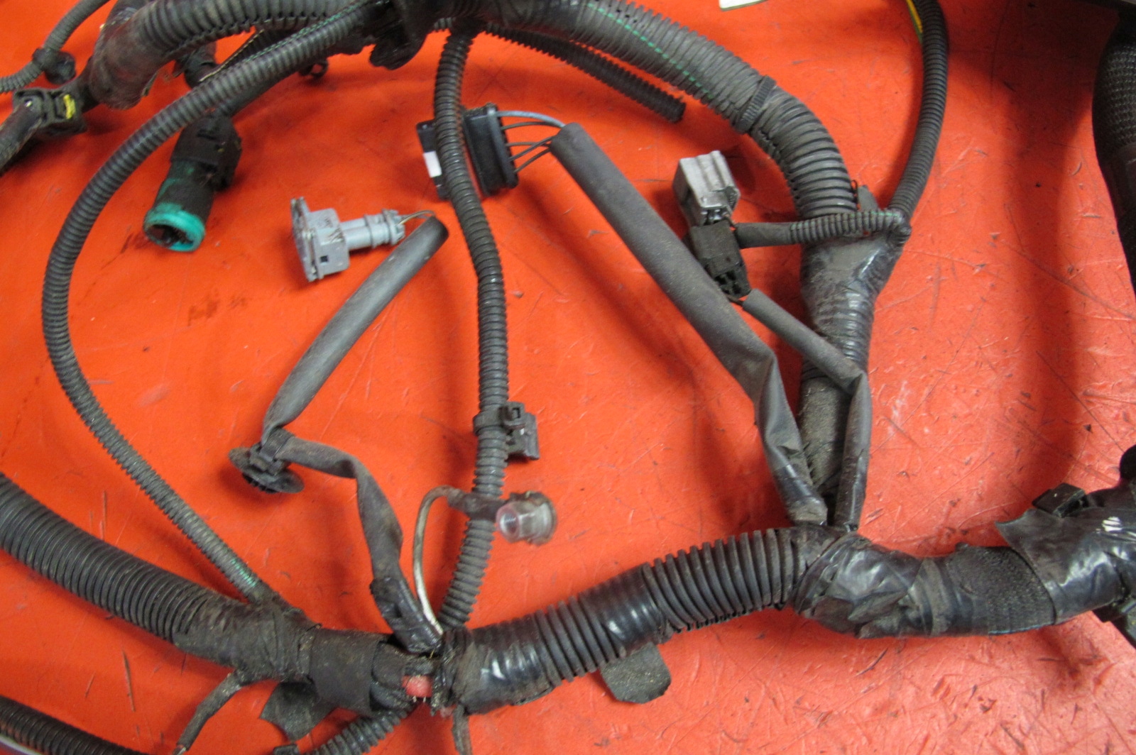 DACIA SANDERO 2 II 1.2 16V D4F732 bundle motor wiring 240115461R