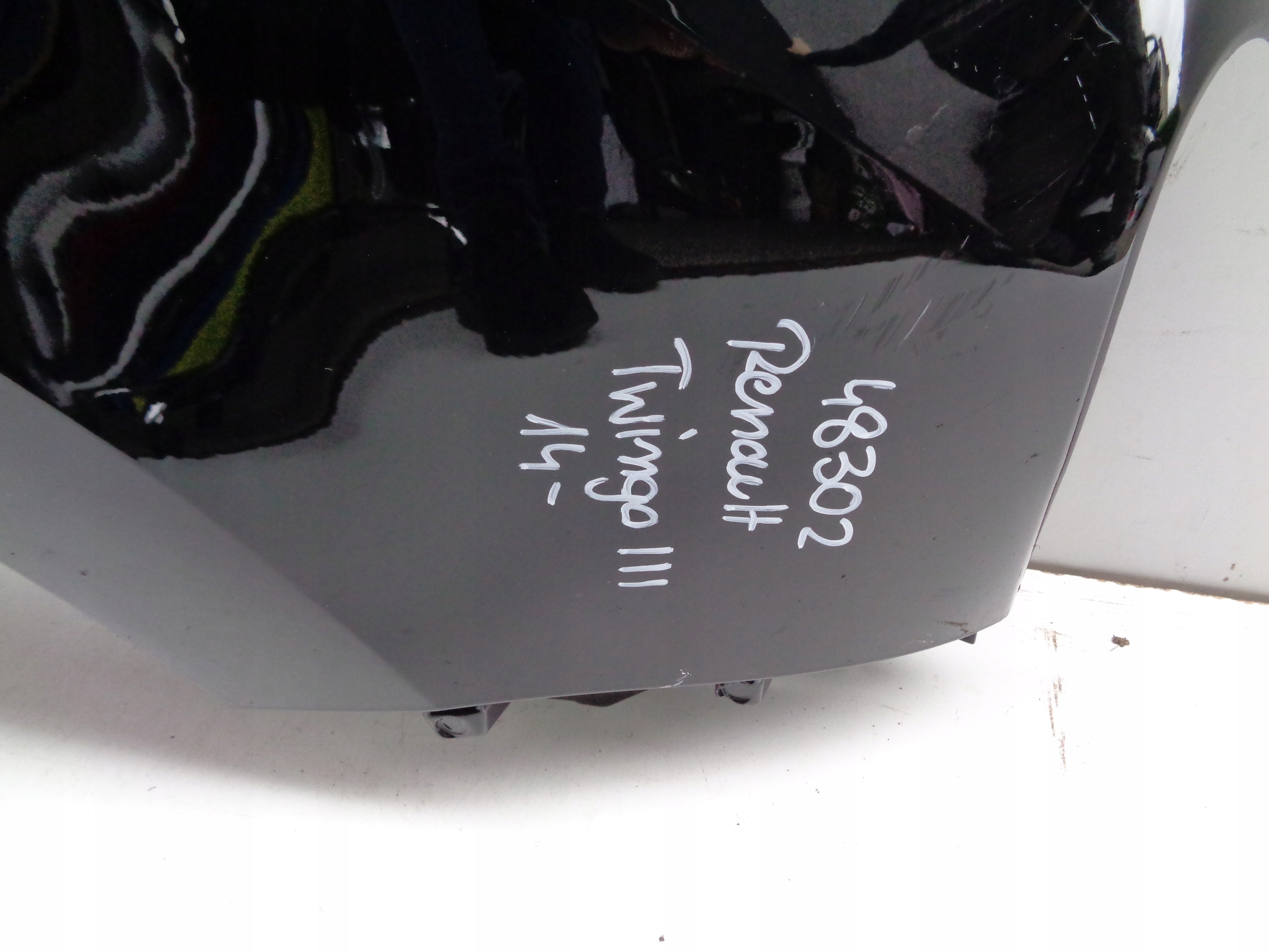 fender right front RENAULT TWINGO III 14- NR 48302