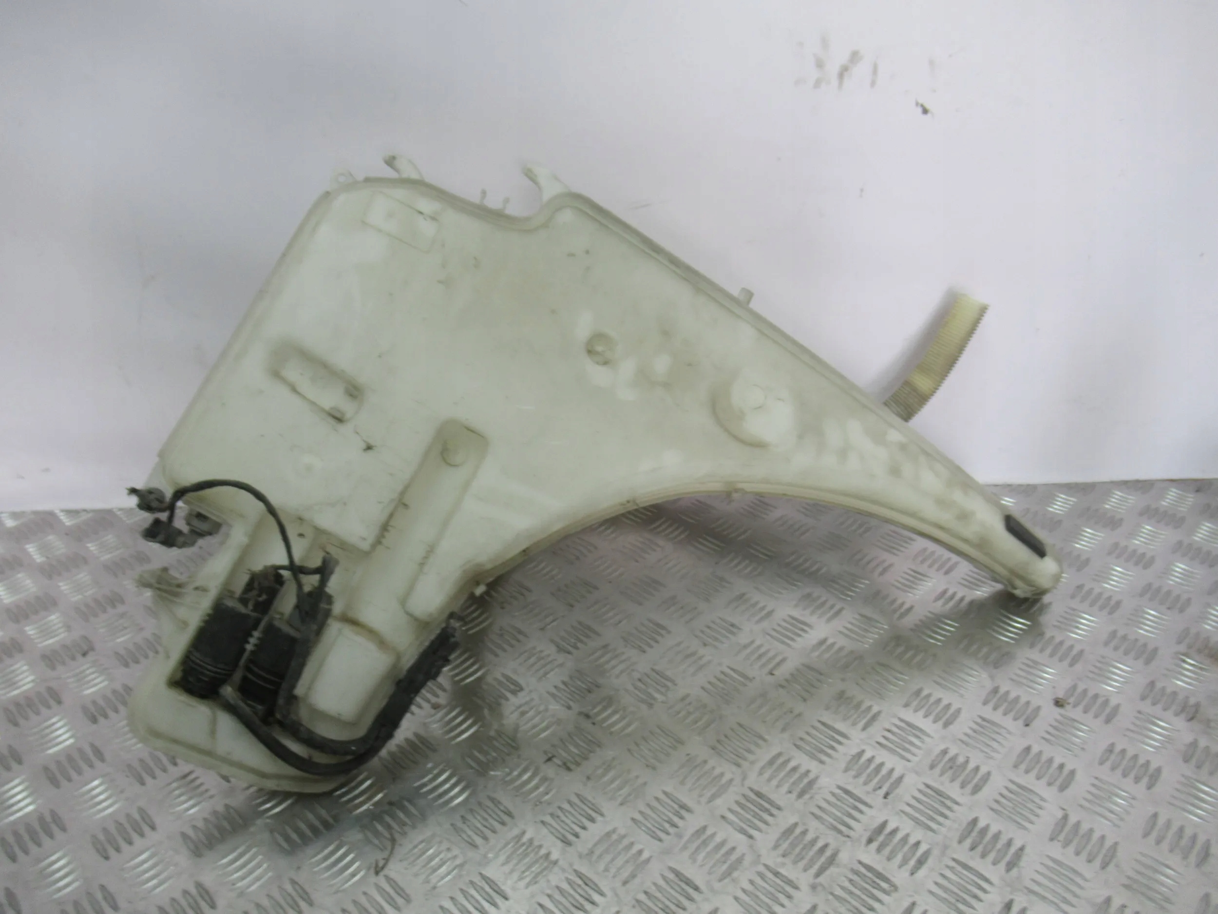 WASHER FLUID TANK BMW 3 E91