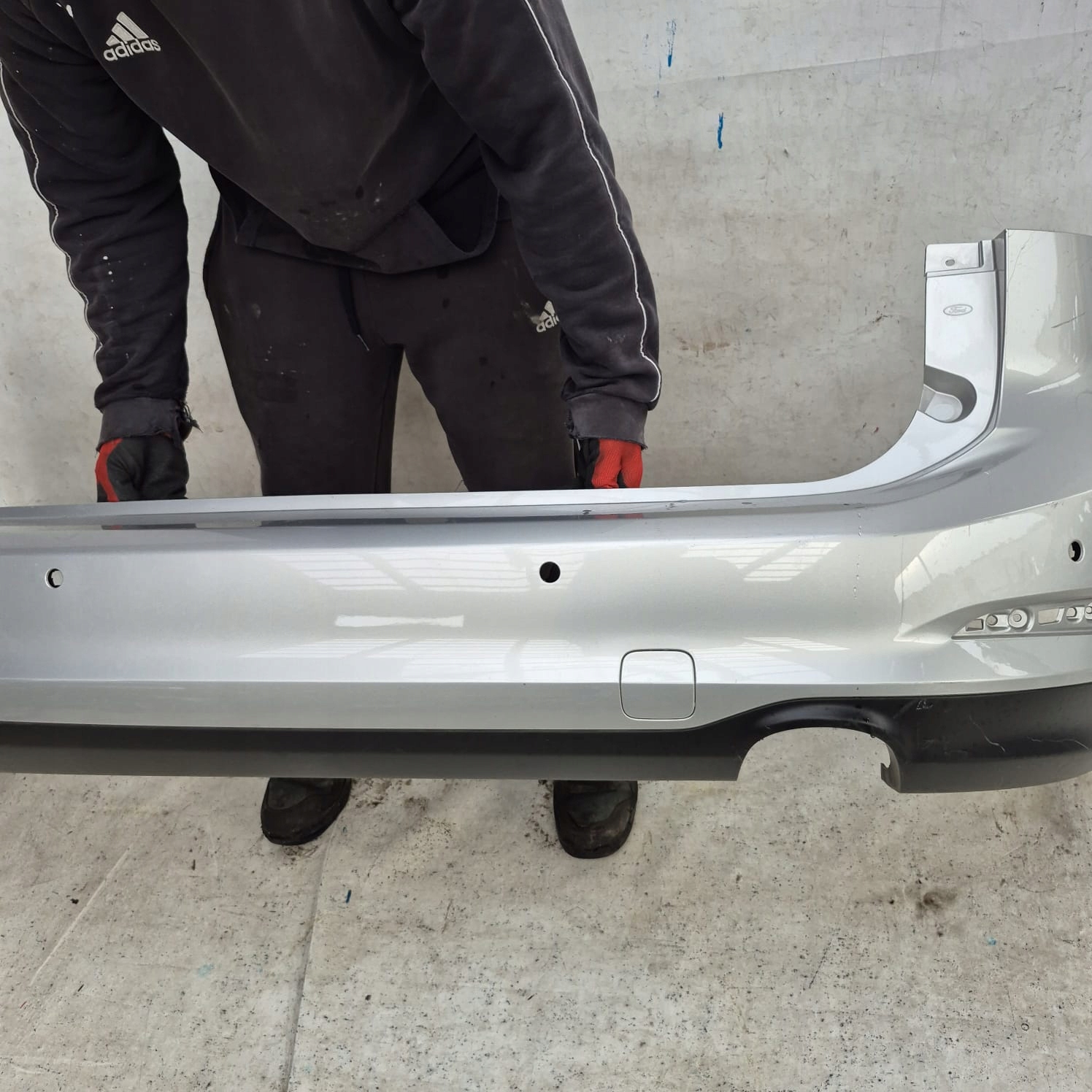 FORD FOCUS IV 4 MK4 KOMBI 18-25 bumper rear part rear 4XPDC
