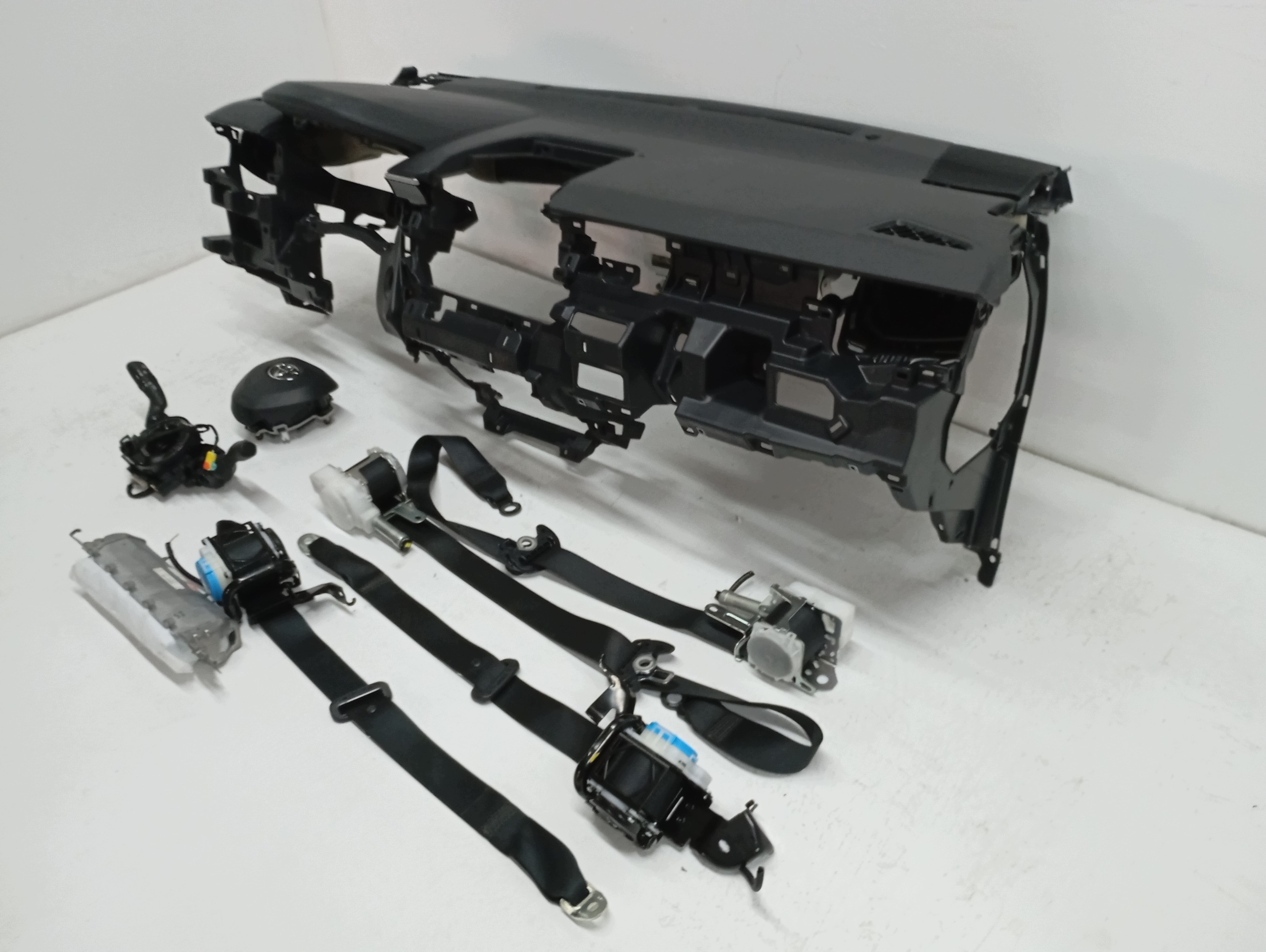 dashboard TOYOTA COROLLA CROSS 23R