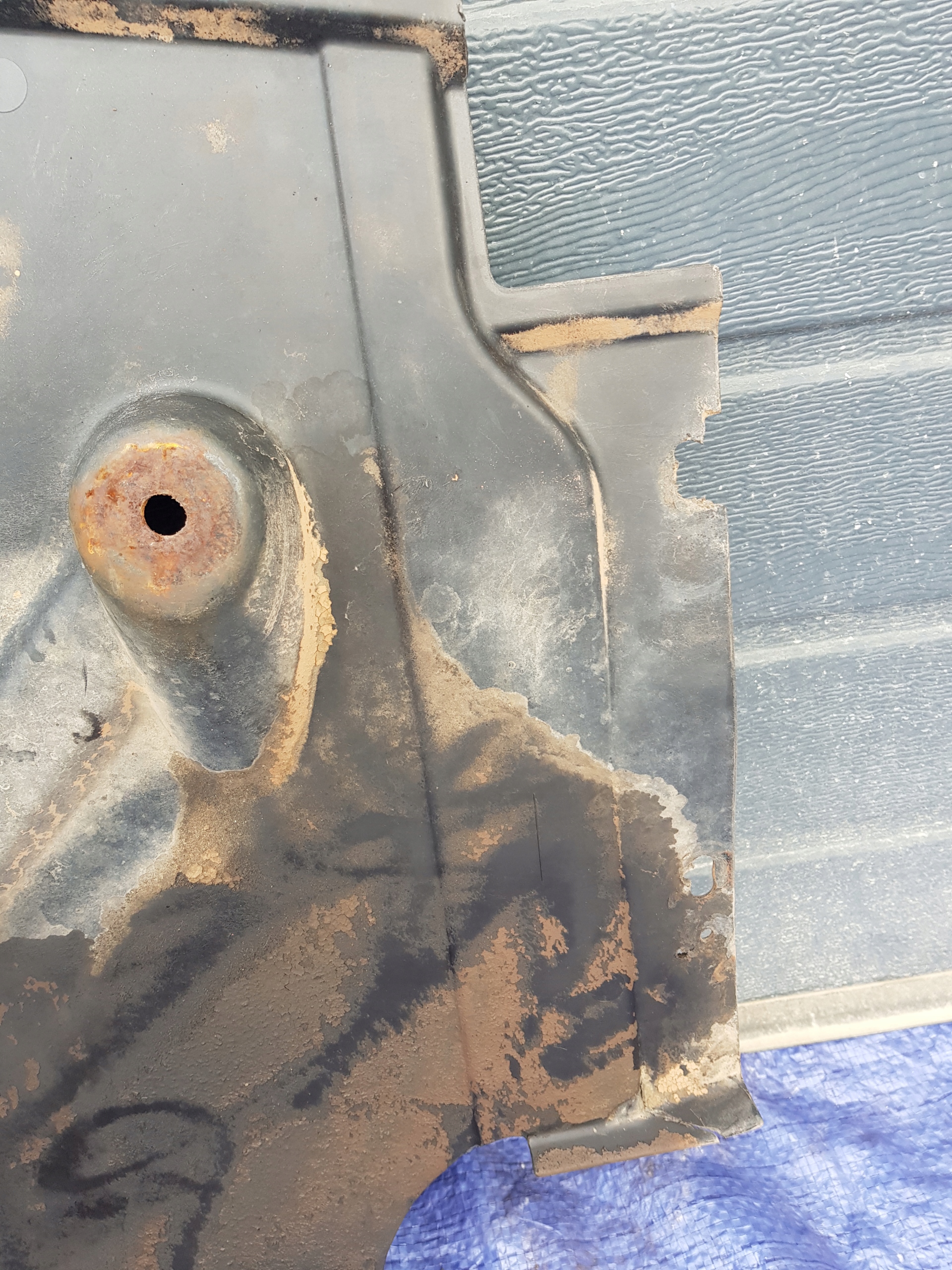 cover cover below engine MERCEDES R-KLASA W251