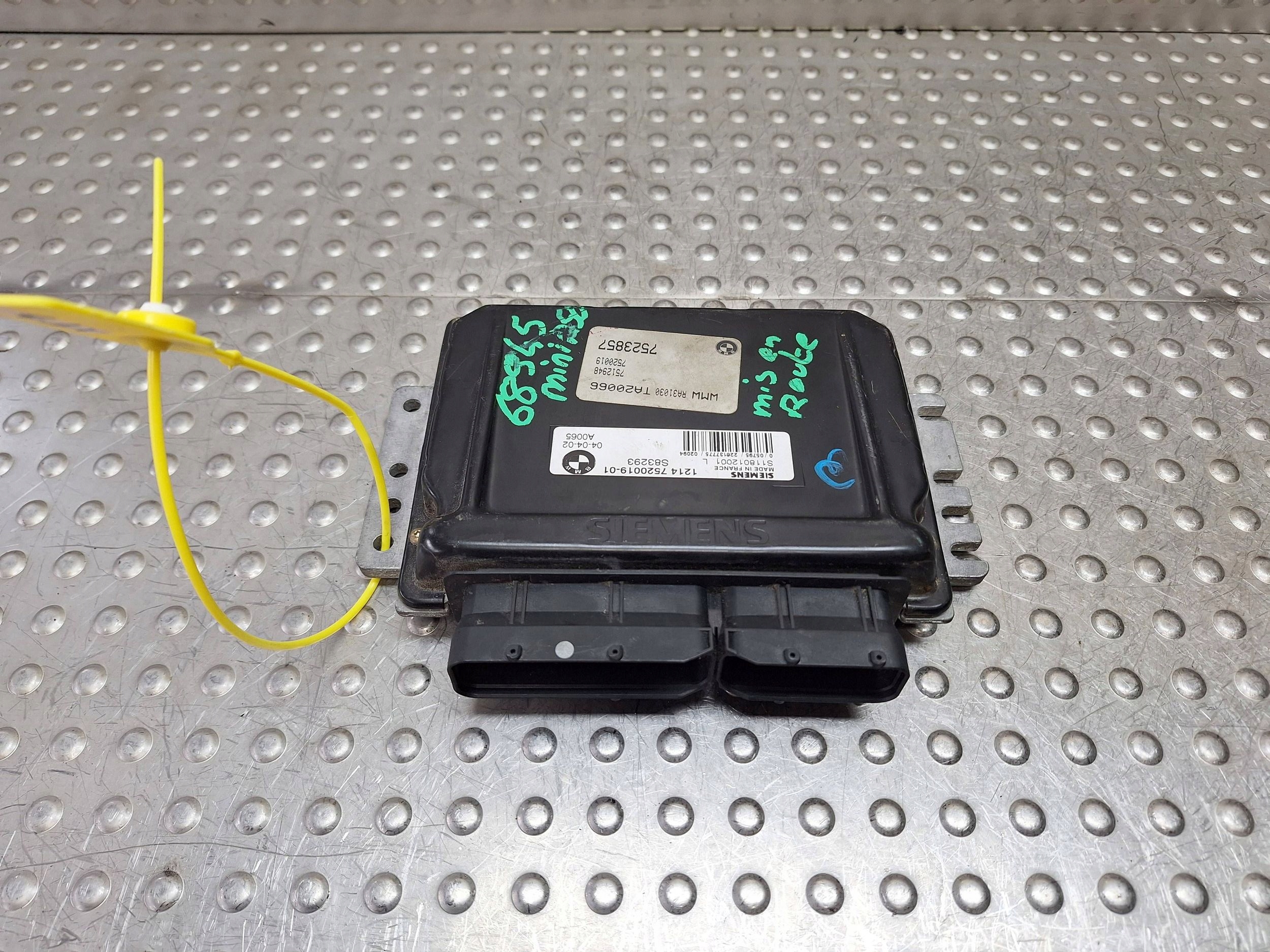 computer control unit of the engine 7520019 MINI COOPER R50 R52 R53 1.6 16V