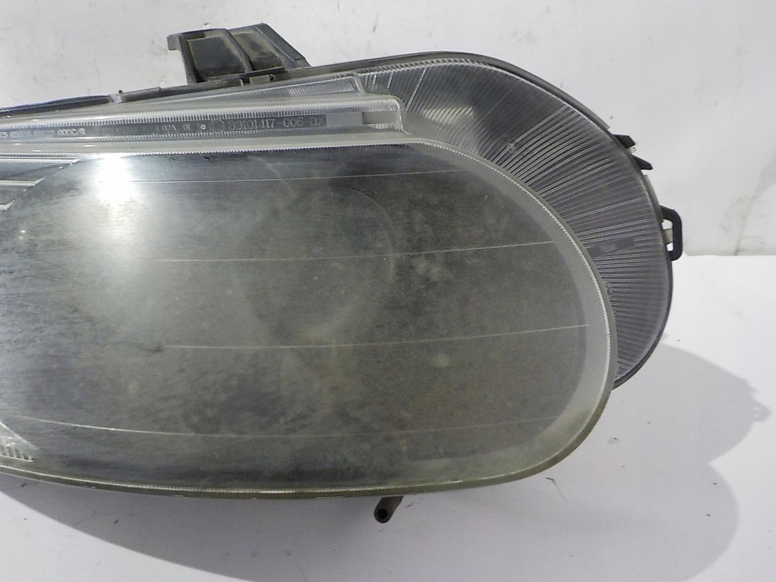SAAB 9-5 and XENON LIFT light right front front UK