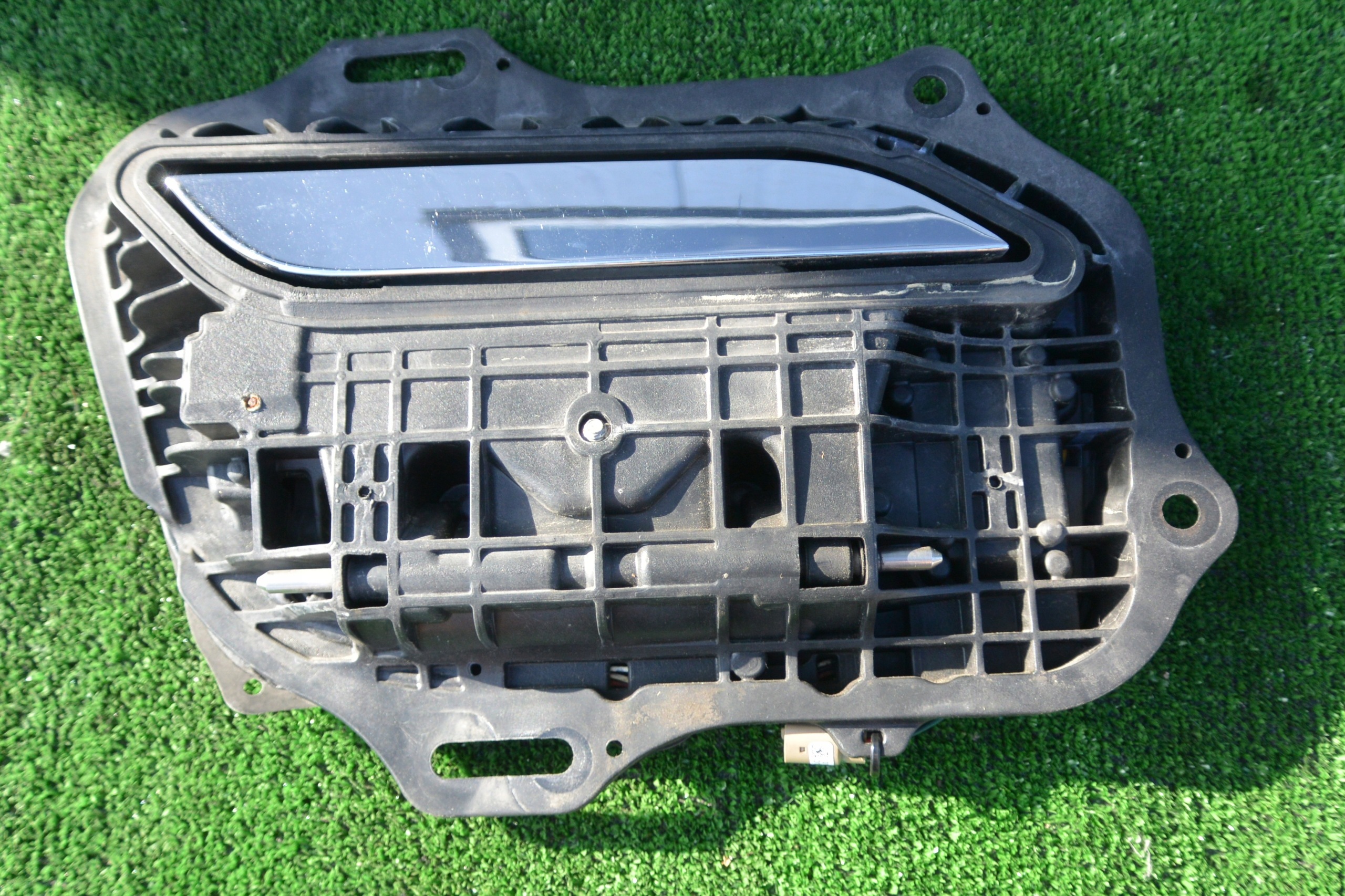 handle door right rear part TESLA MODEL S P85