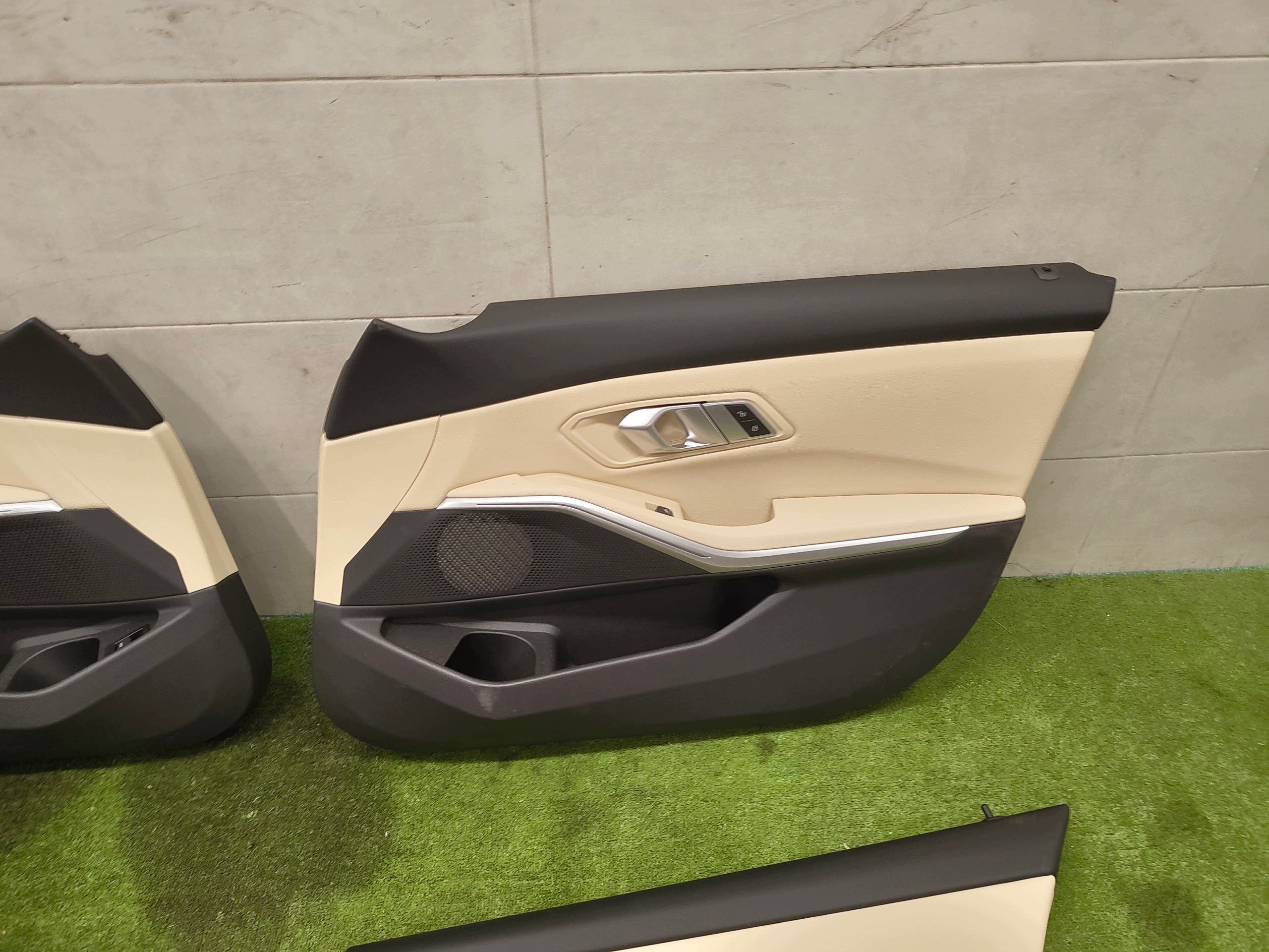 BMW 3 G20 side side upholstery door KOMPLET