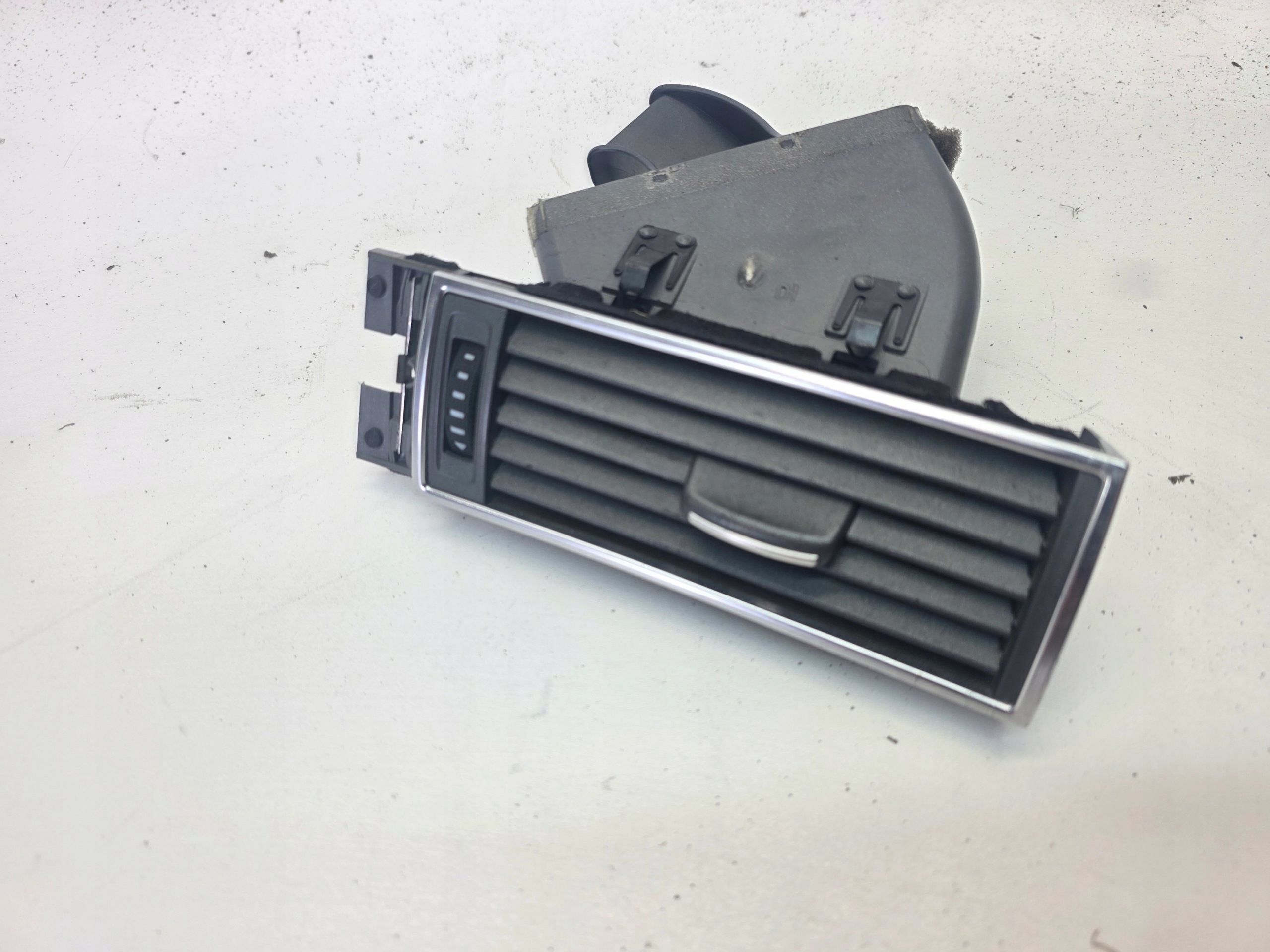 grid air conditioning devices right AUDI A6 C6 4F1820902B