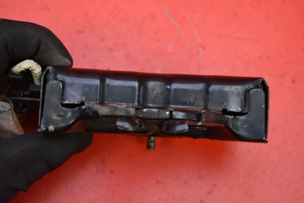 lock RYGIEL bonnets LEXUS LS 4 IV LS600H 06-09
