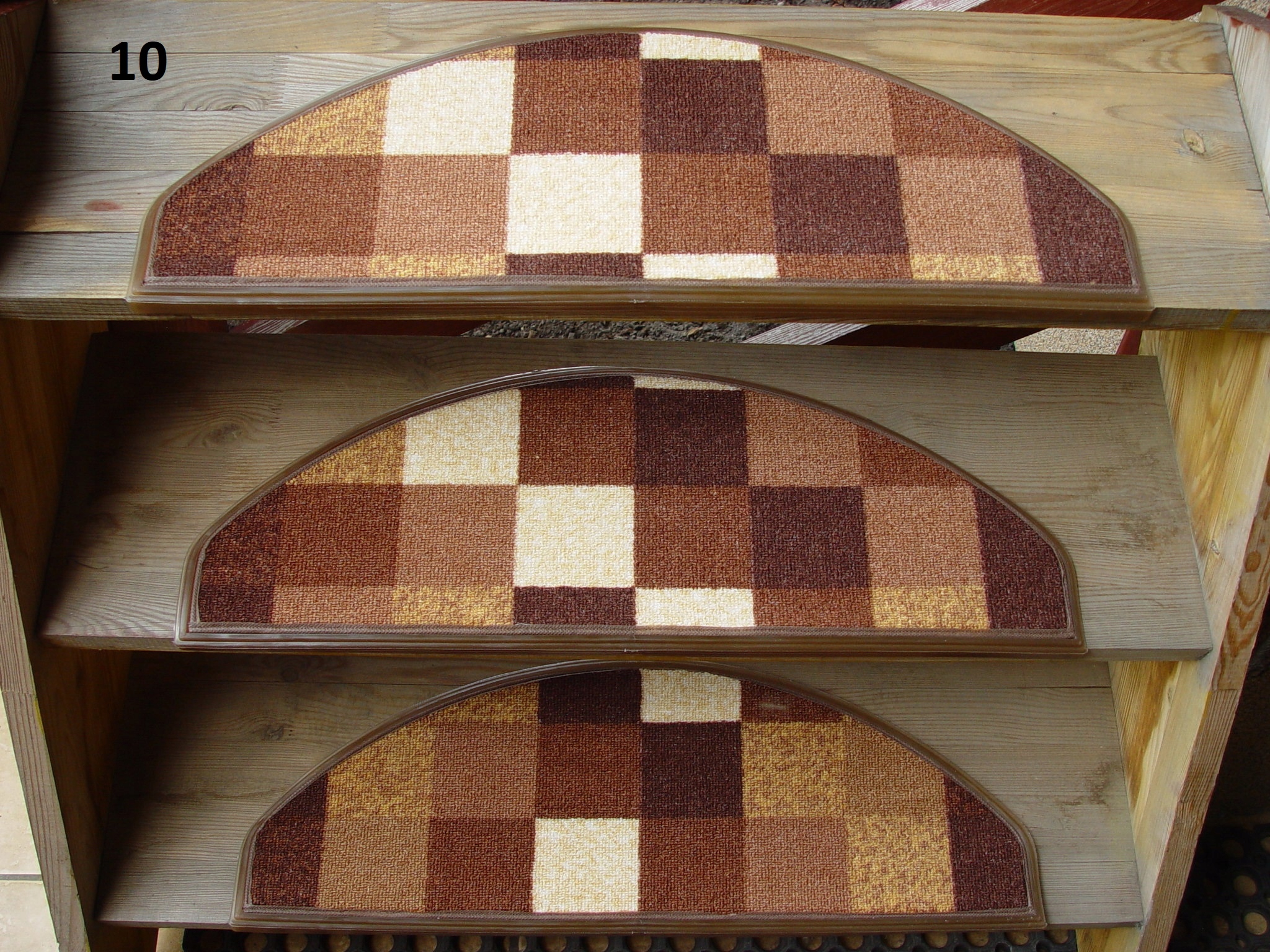 NIESAMOWICIE TRWAŁE NAKŁADKI NA SCHODY DYWANIKI EAN (GTIN) 741532247791