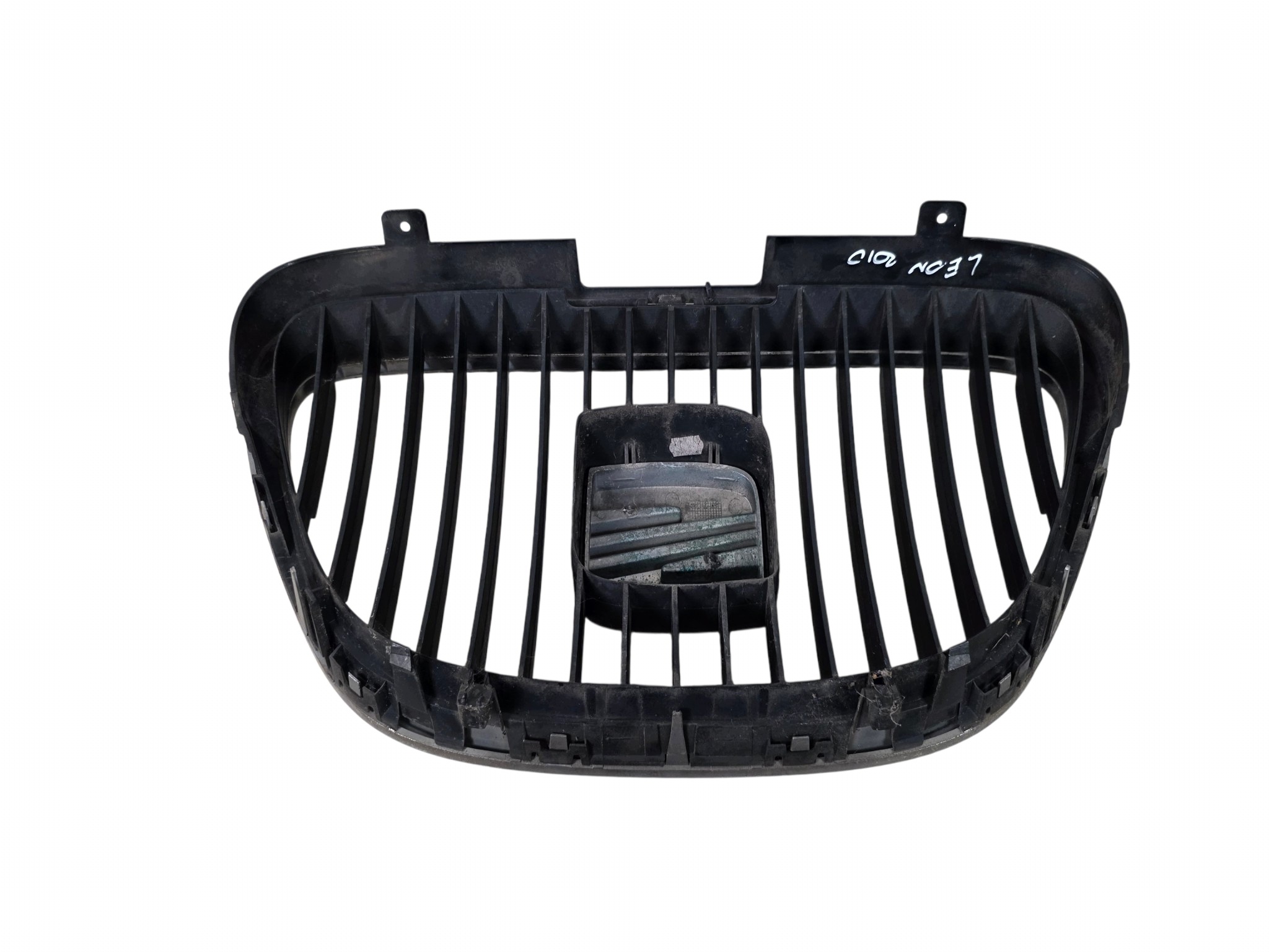 SEAT LEON 2 II 2010 grille complete CHROM original. 5P0853654