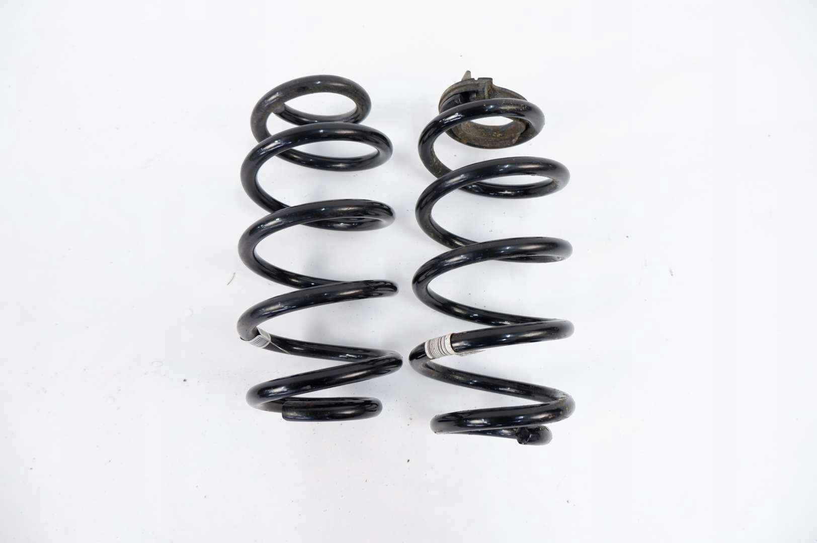 Пружины подвески задние в сборе BMW F40 (2019 -)