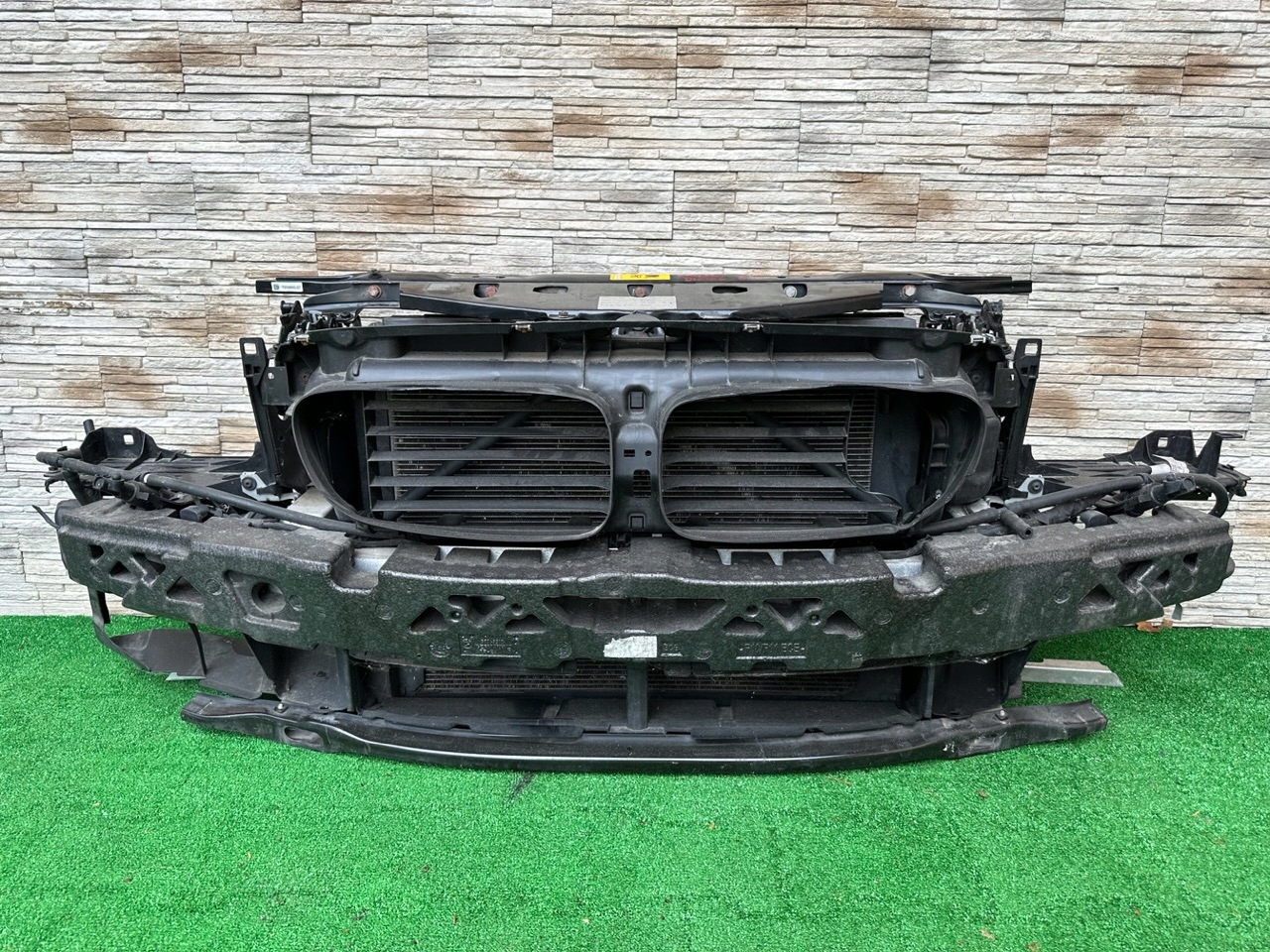 PAS PRZEDNI WZMOCNIENIE BELKA CHŁODNICE WENTYLATOR BMW 5 F10 F11