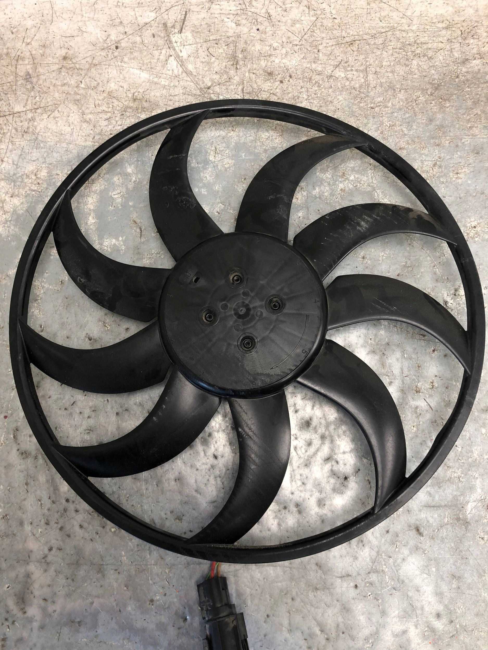 Lüfter Lüfter des Kühlers FORD FOCUS MK4 JX61-8C607-BB