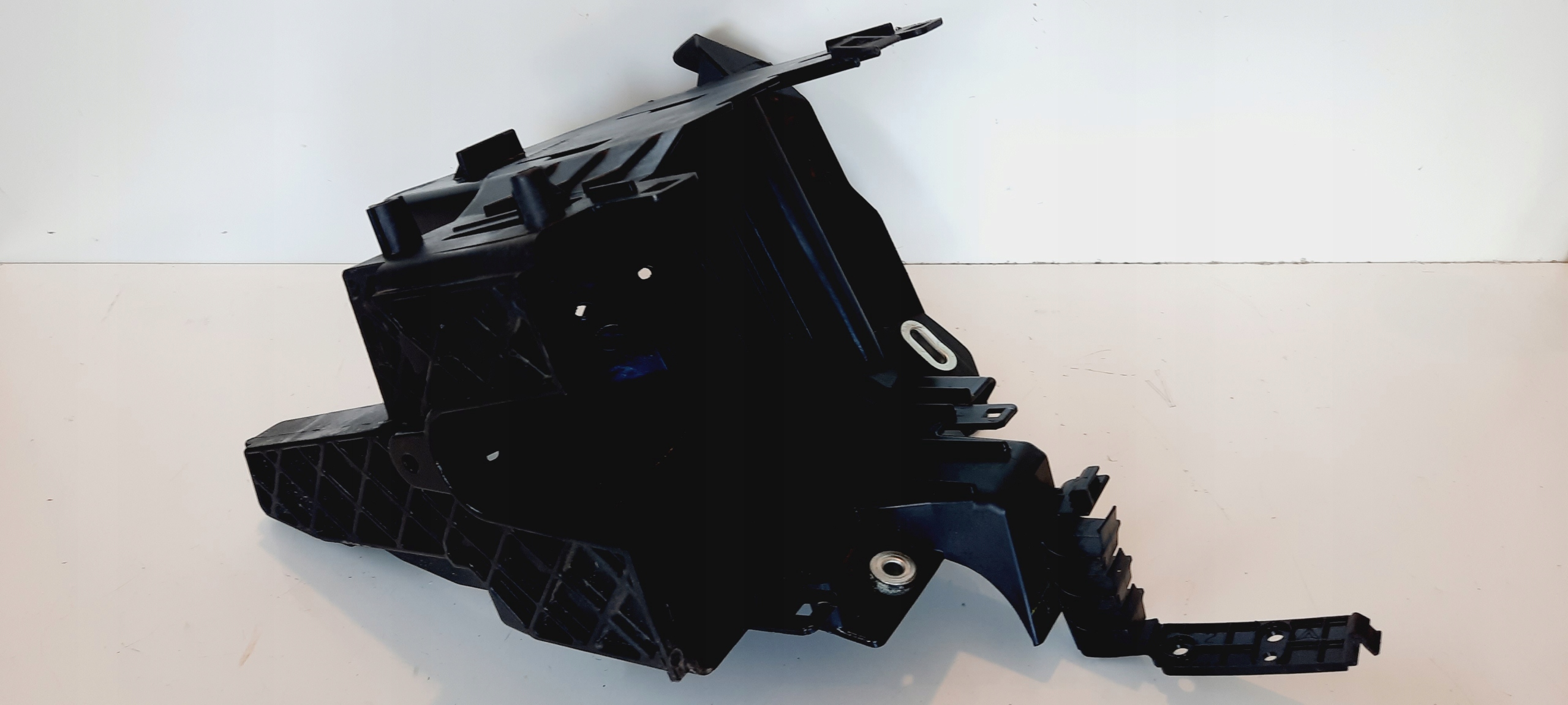 68318605AA - JEEP GRAND CHEROKEE WK2 БАЗА КОМПЬЮТЕРНОГО ОБУЧЕНИЯ