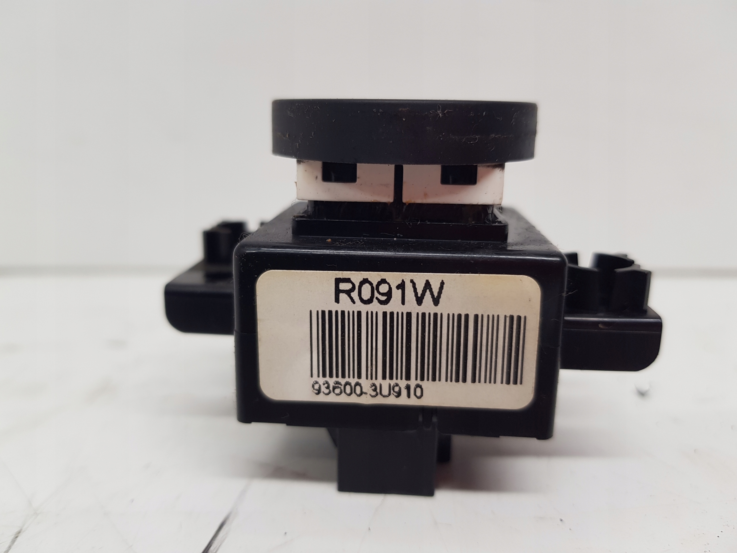 KIA SPORTAGE III button PDC 93600-3U910 2010