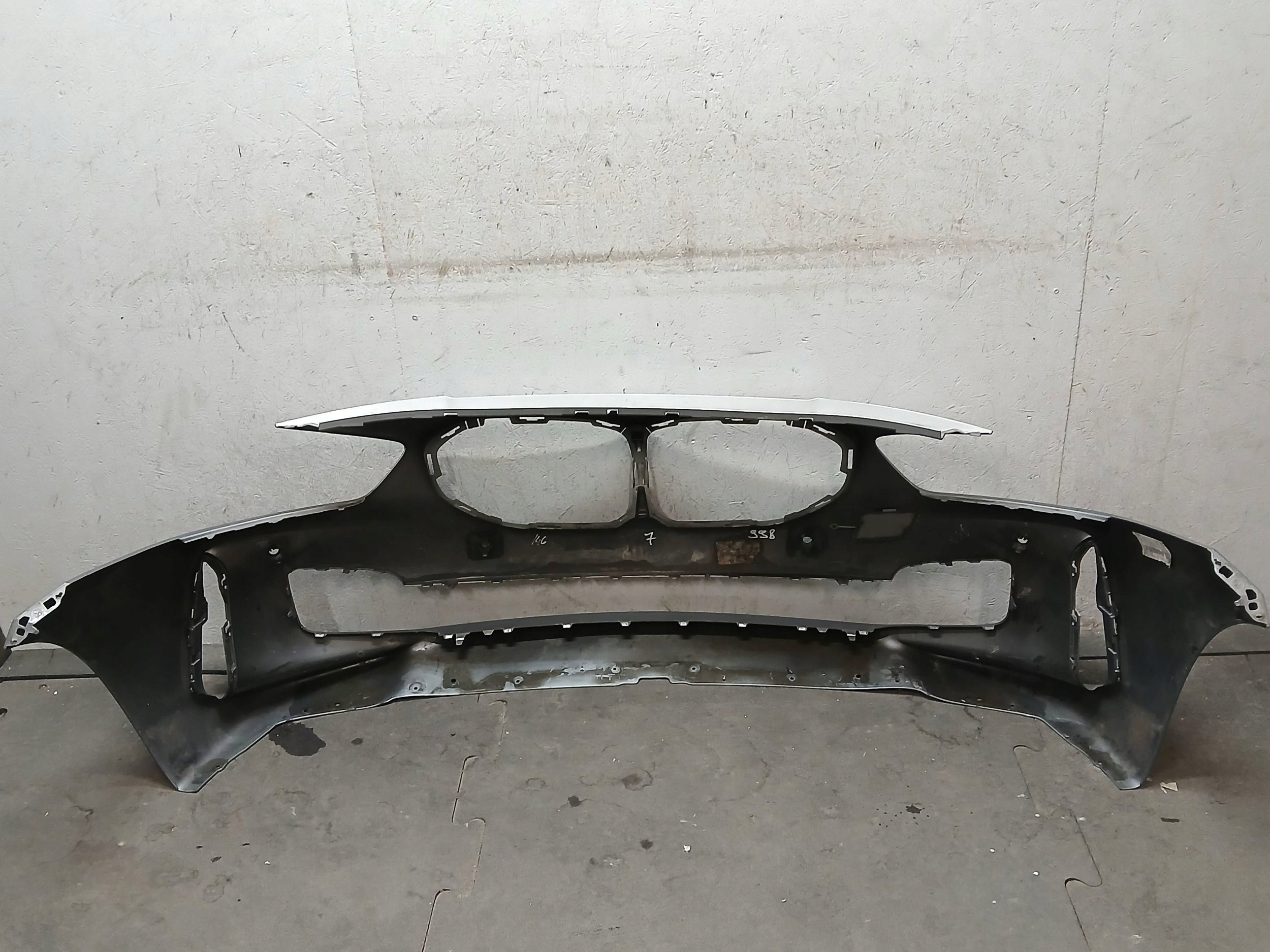 Paraurti Anteriore BMW e 1 F40 M PAKIET