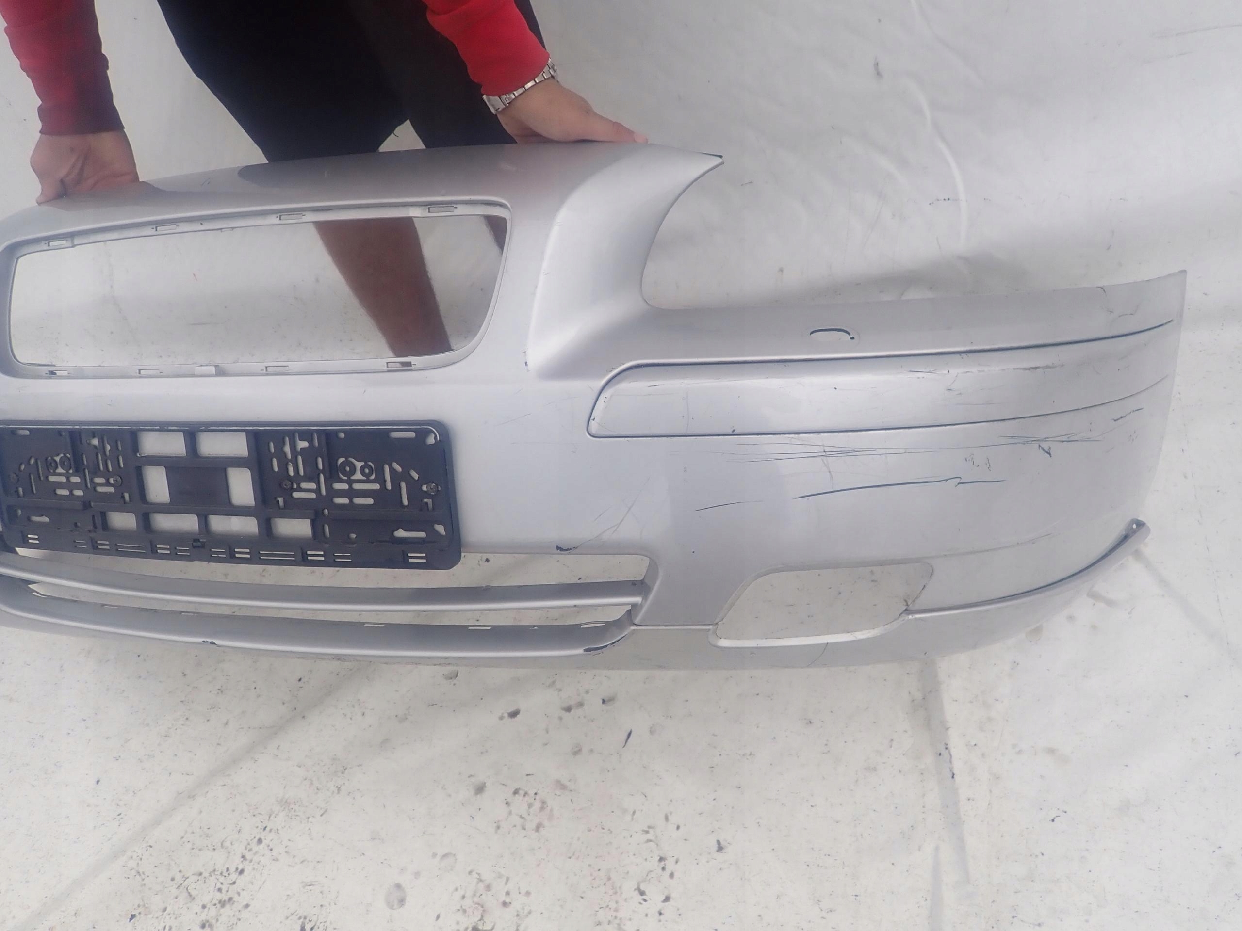 VOLVO V70 II 2 LIFT 05-07 bumper front washer