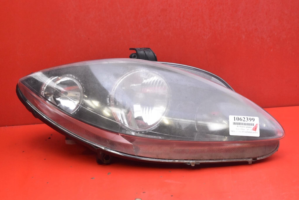 REFLEKTOR right light front EU 89309820 SEAT ALTEA 04-09