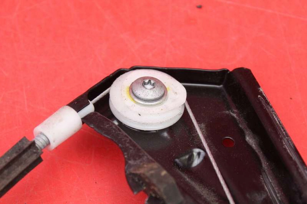 window regulator right front EU 1K3837462B VW GOLF 5 V 5D HB 03-09