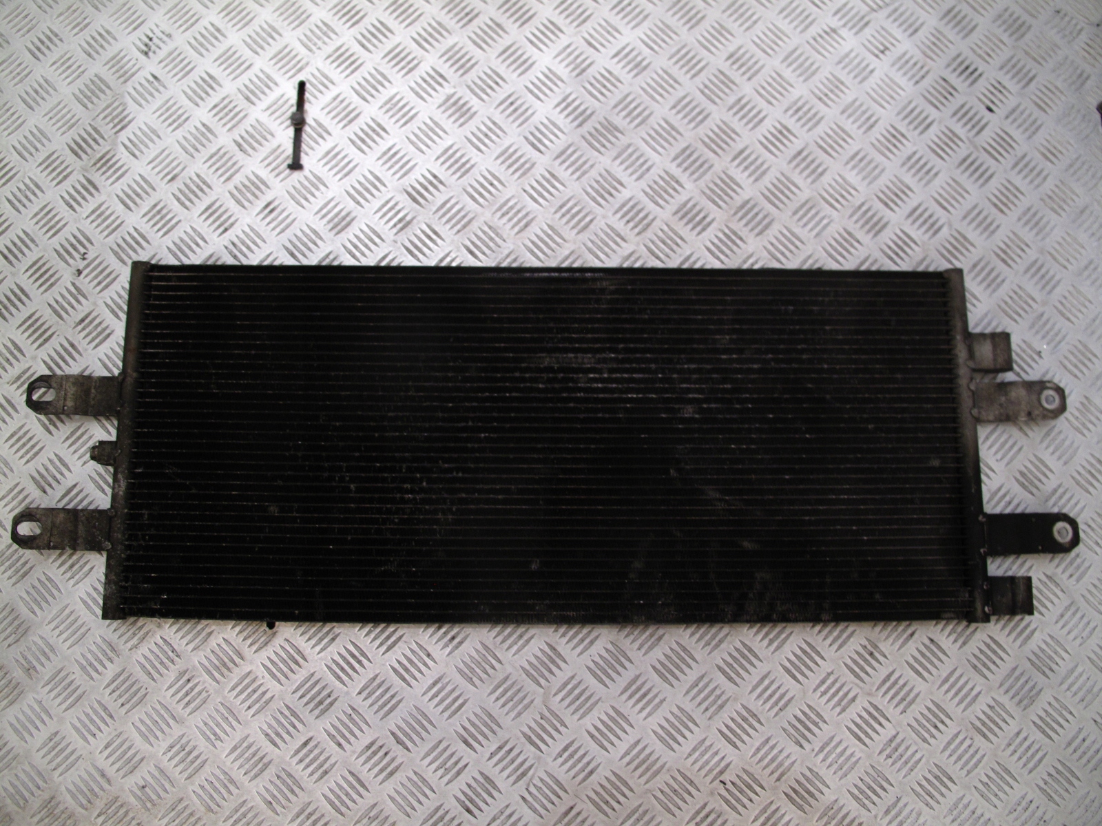 РАДИАТОР КОНДИЦИОНЕРА SCANIA R XPI