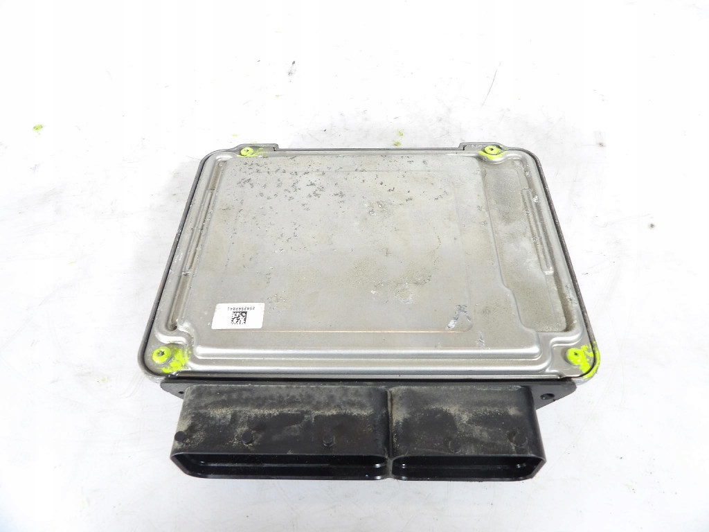 SKODA RAPID 1.0TSI control unit of the engine 04C 907 309 BB