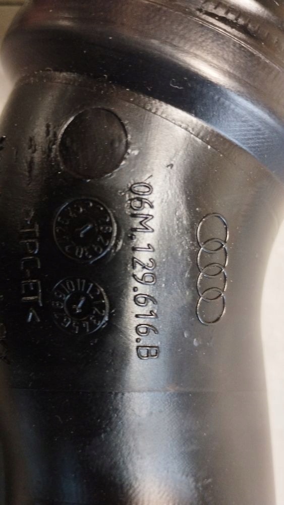 Audi A7 4K pipe dolotowa air 06M129616B